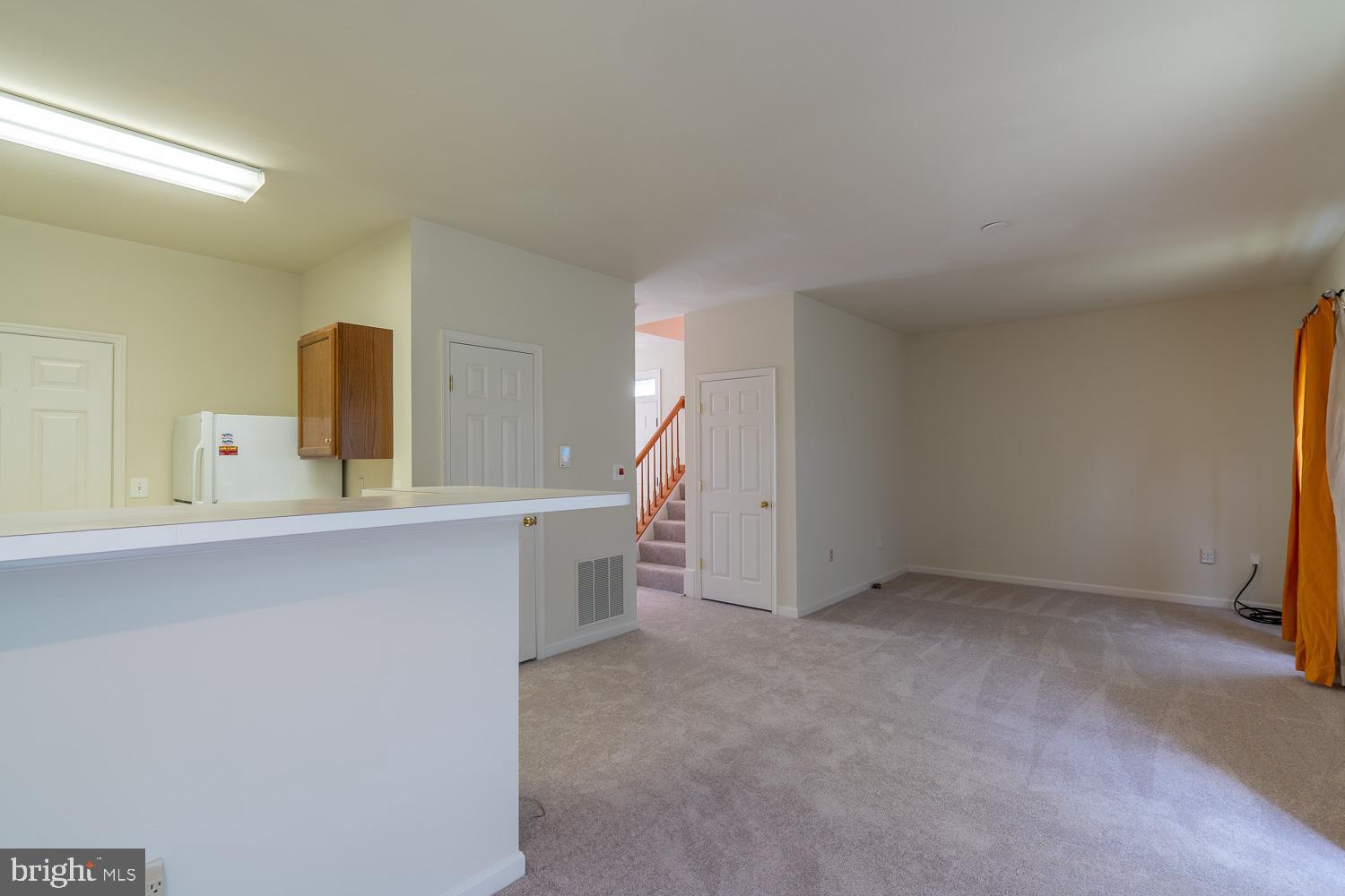 BLOOMS CROSSING - Residential