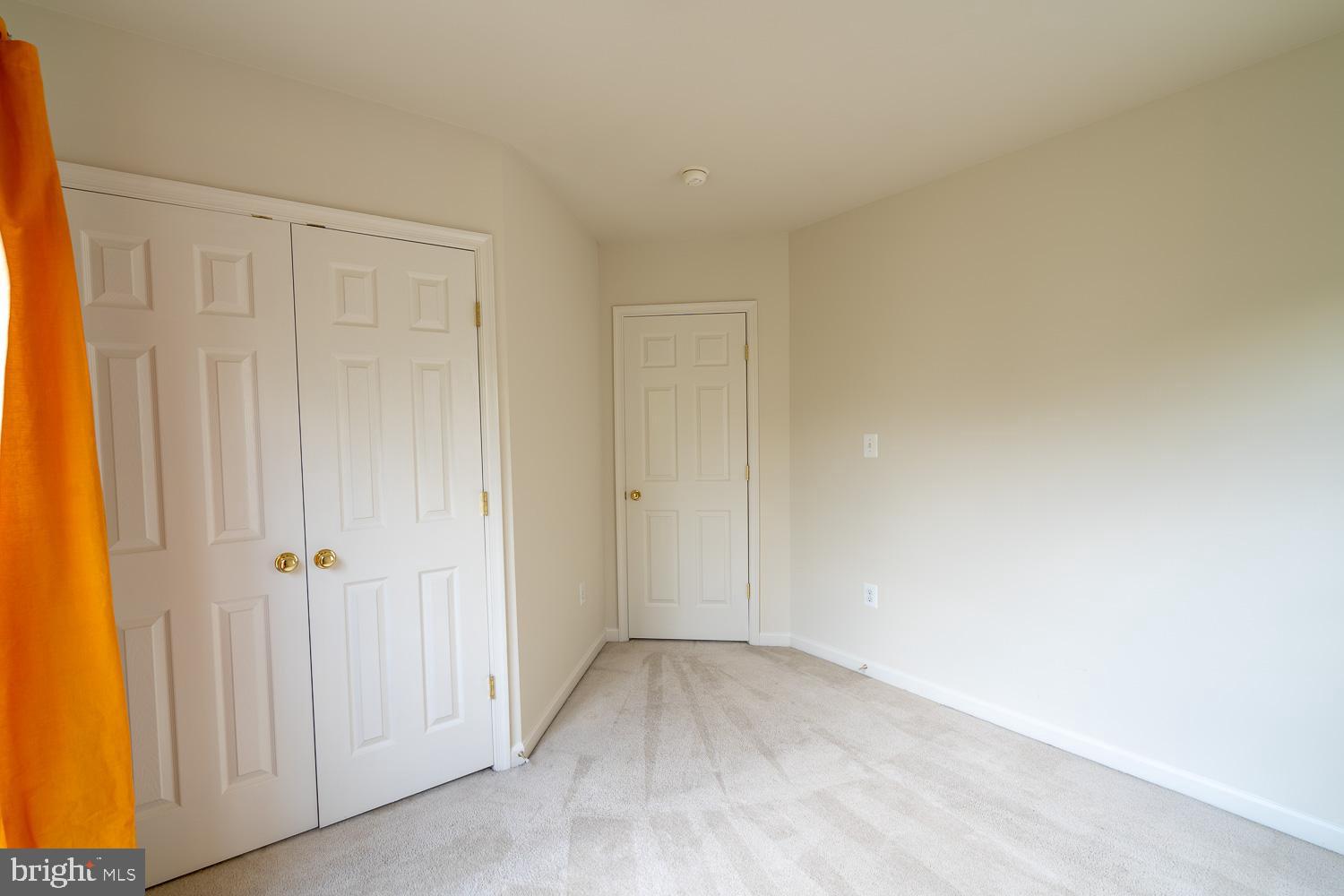 BLOOMS CROSSING - Residential