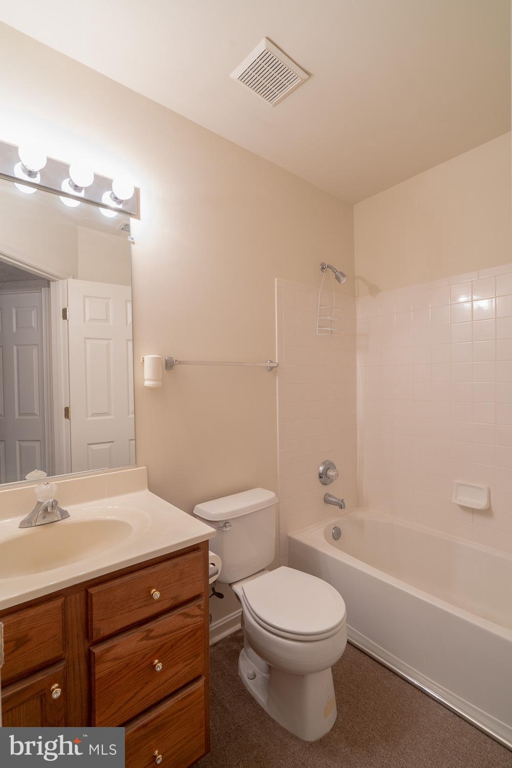 BLOOMS CROSSING - Residential