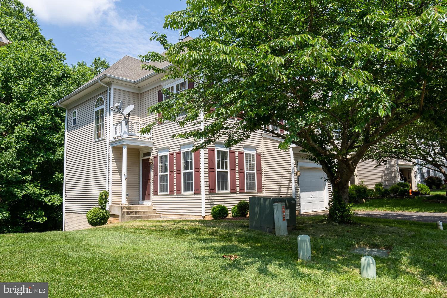 BLOOMS CROSSING - Residential