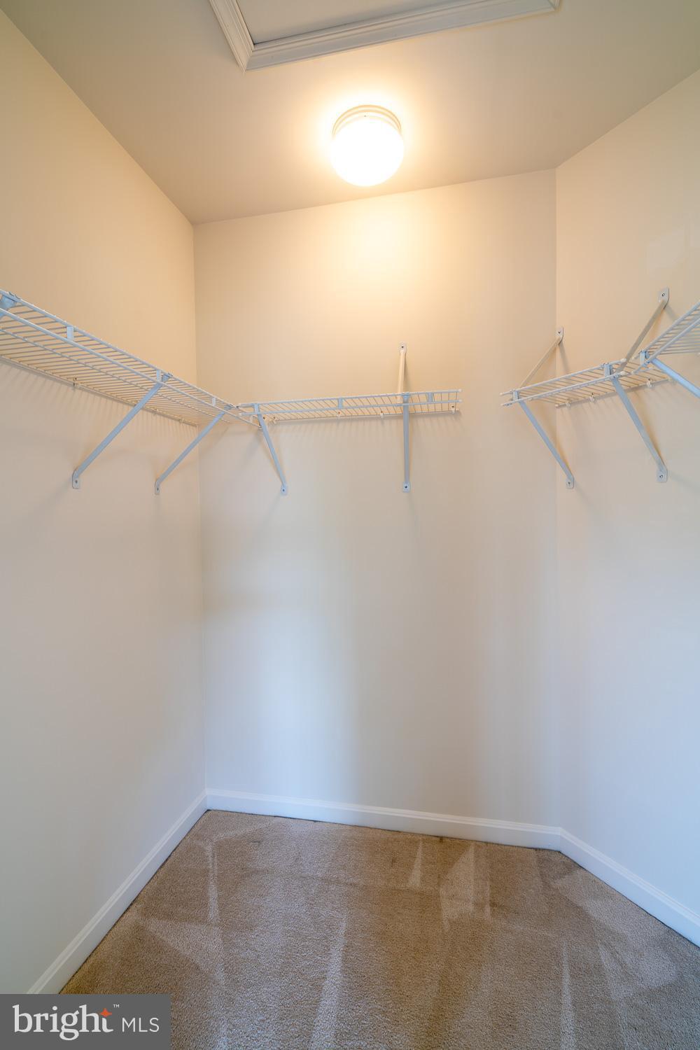 BLOOMS CROSSING - Residential