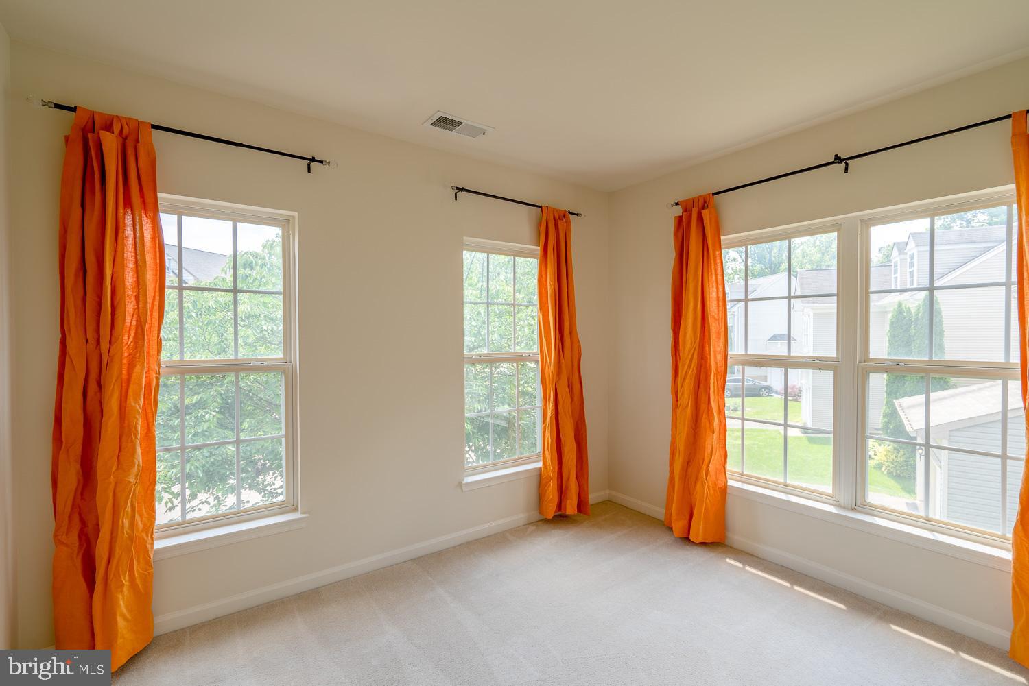 BLOOMS CROSSING - Residential