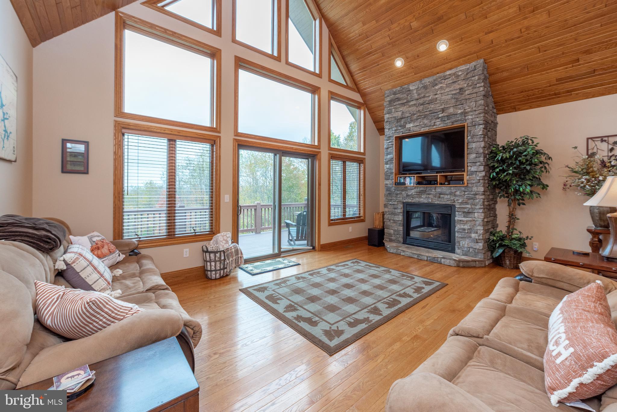 395 WOODLANDS HILL LANE