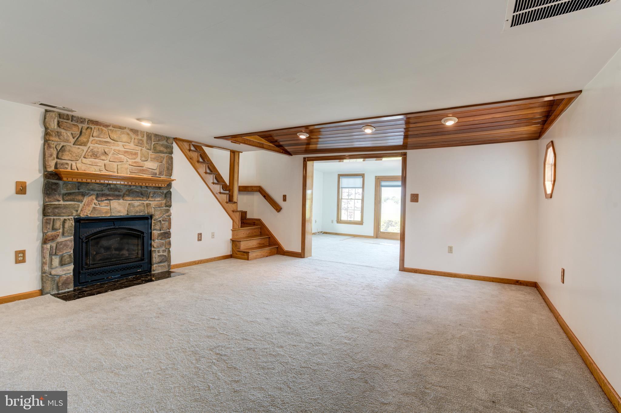 LONG BEACH ESTATES - Residential