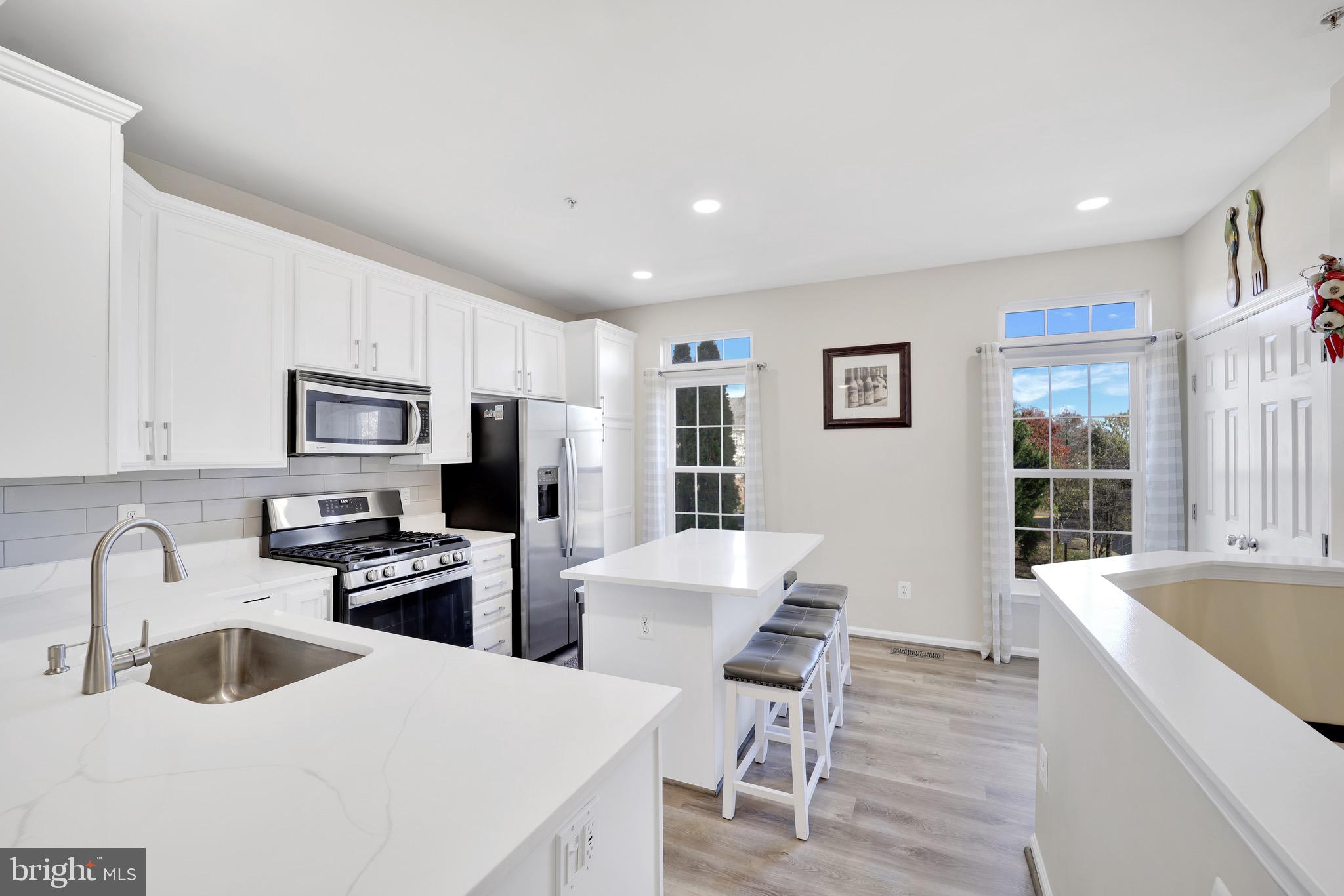 2981 HUNTINGTON GROVE SQUARE