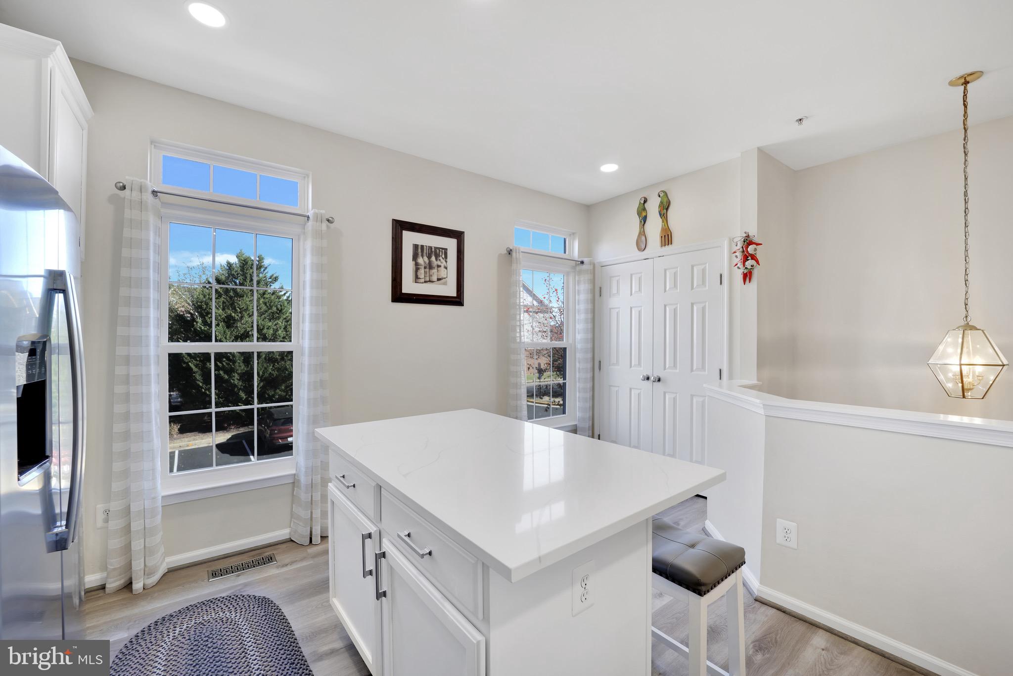 2981 HUNTINGTON GROVE SQUARE