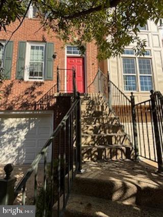 9404 REGENCY CREST DRIVE