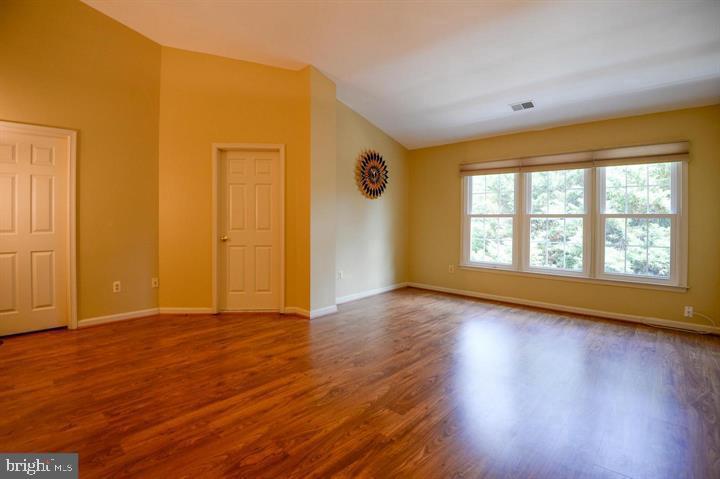 VIRGINIA CENTER - Residential Lease