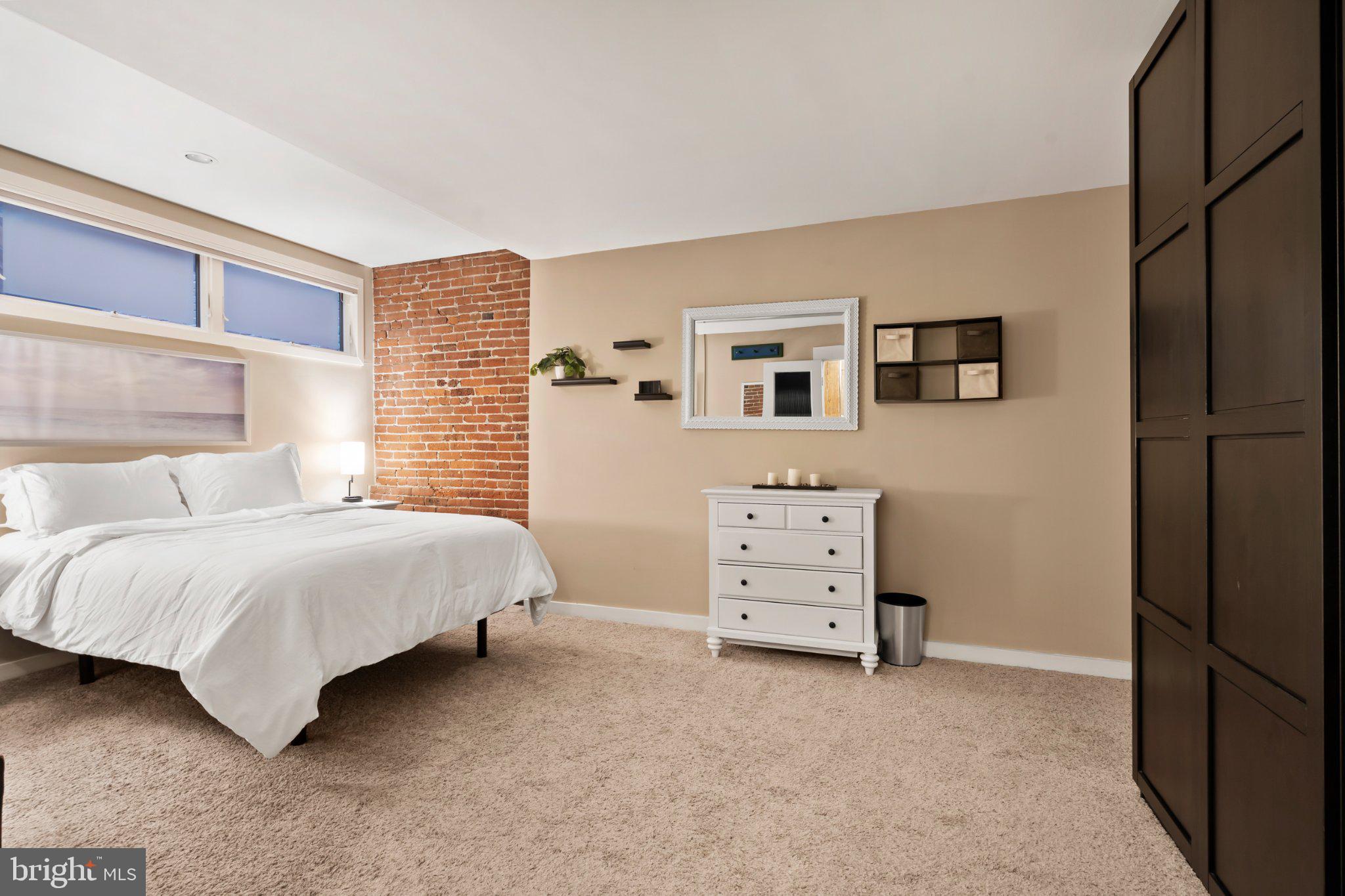 122 CHESTNUT STREET 301