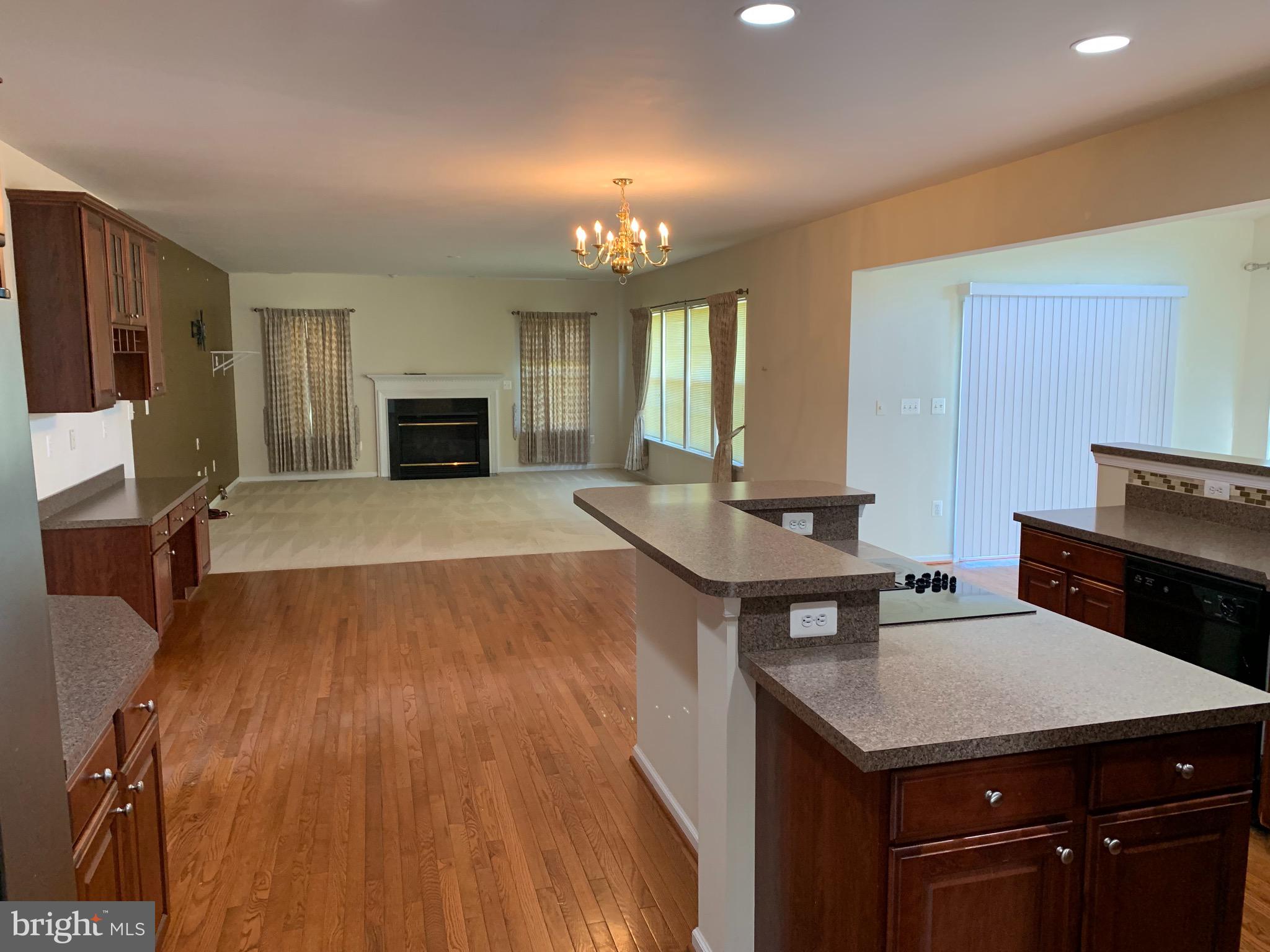 BLUE SPRING FARM - Residential Lease