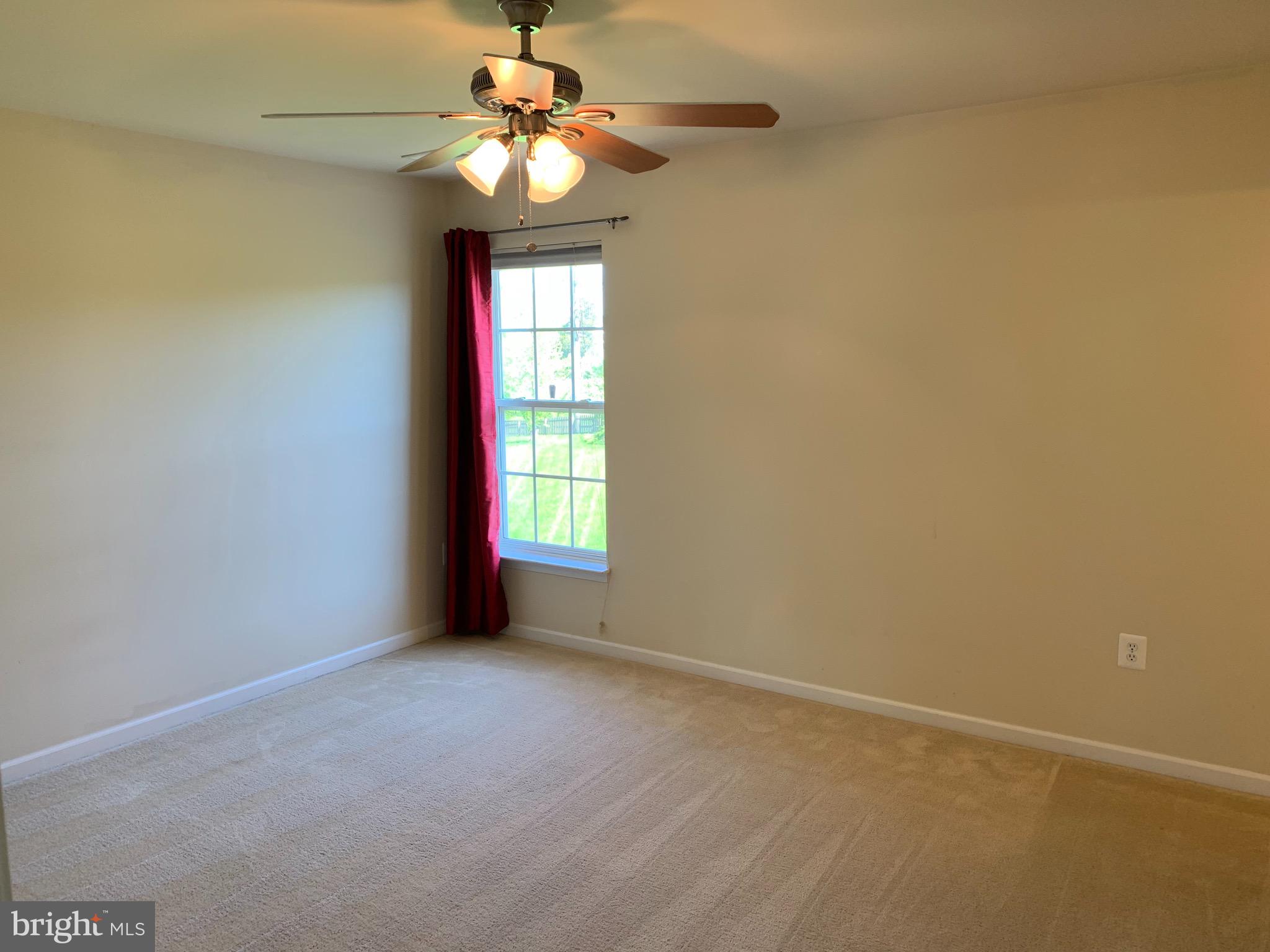 BLUE SPRING FARM - Residential Lease