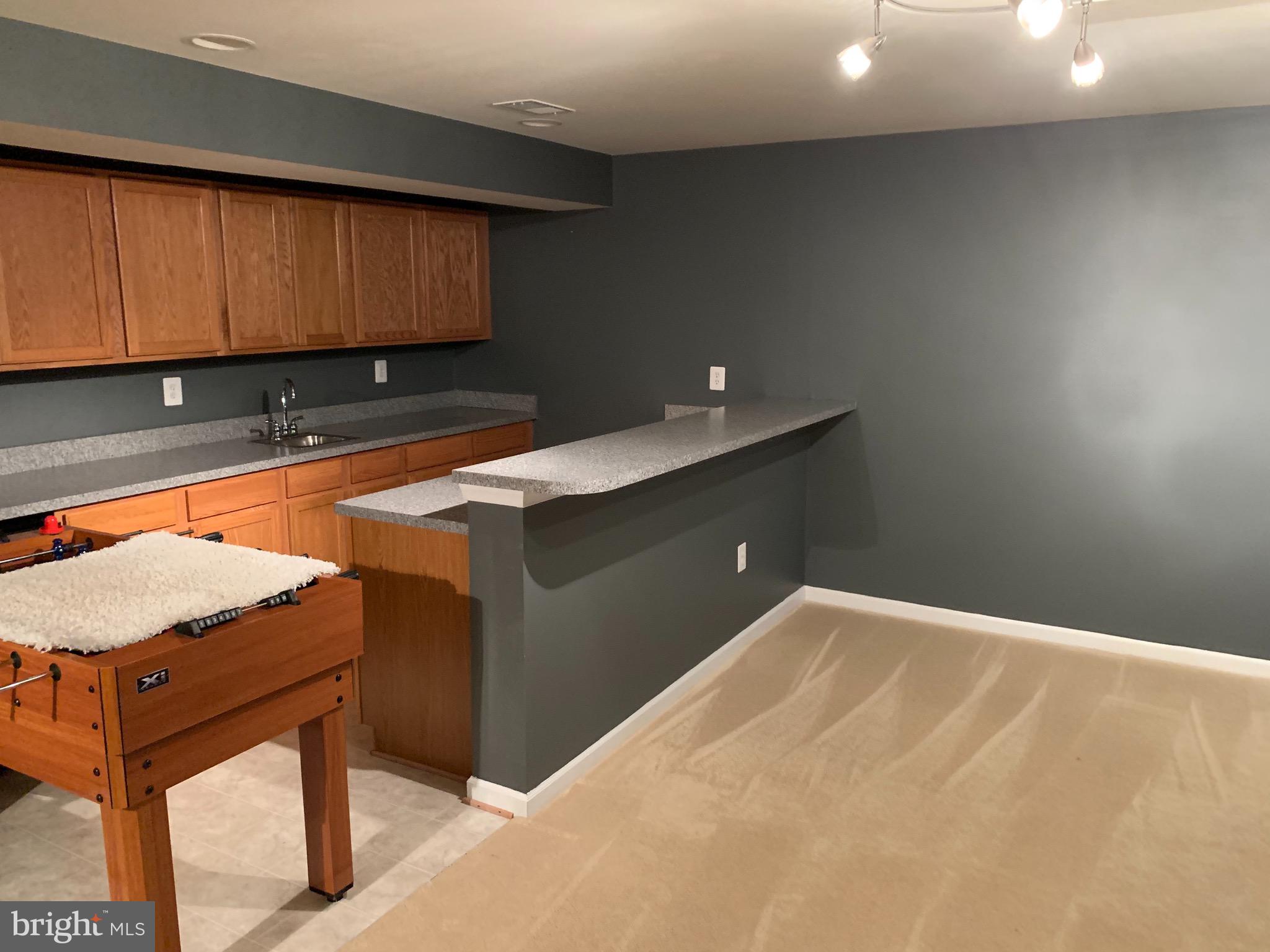 BLUE SPRING FARM - Residential Lease