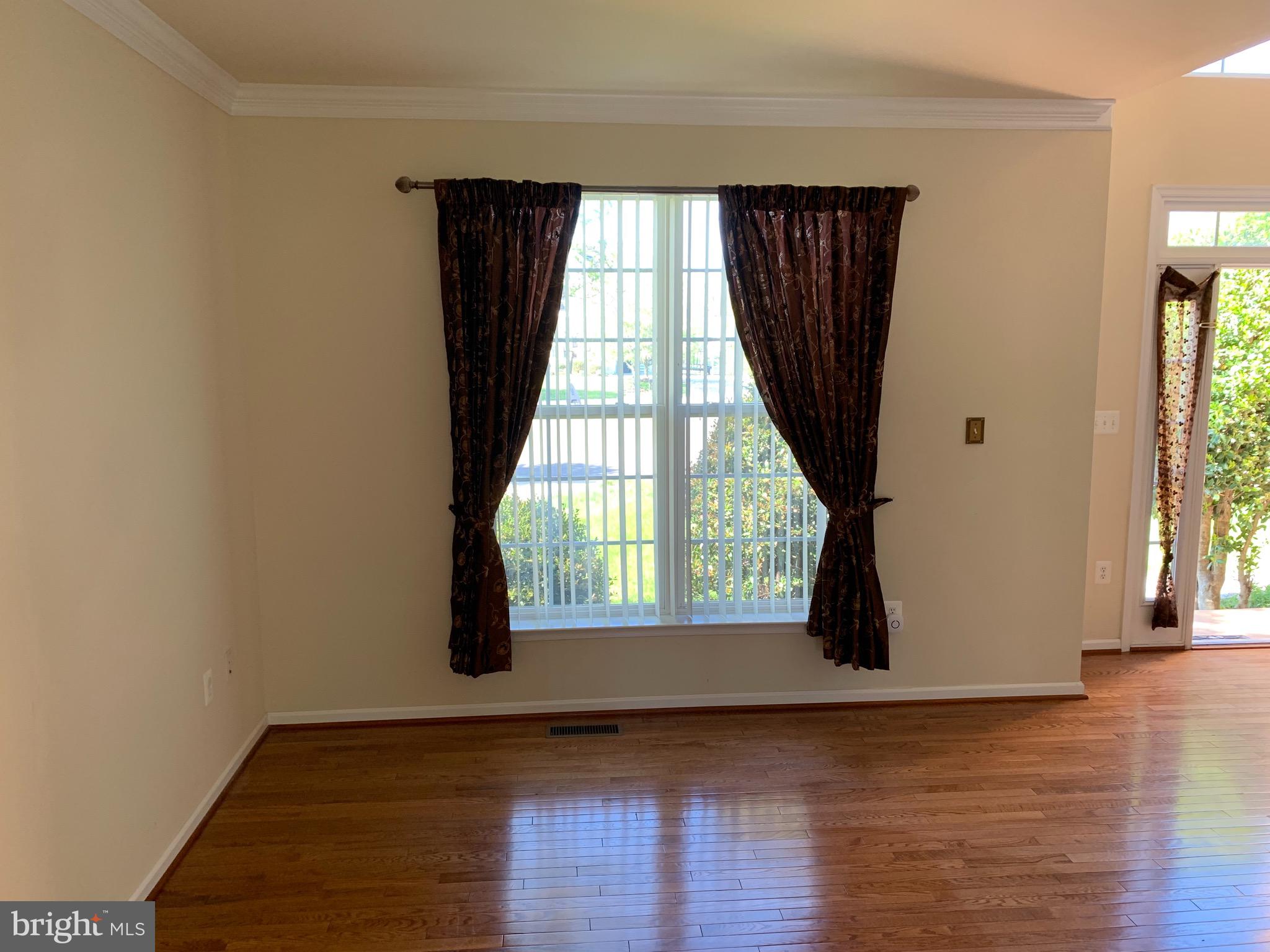 BLUE SPRING FARM - Residential Lease