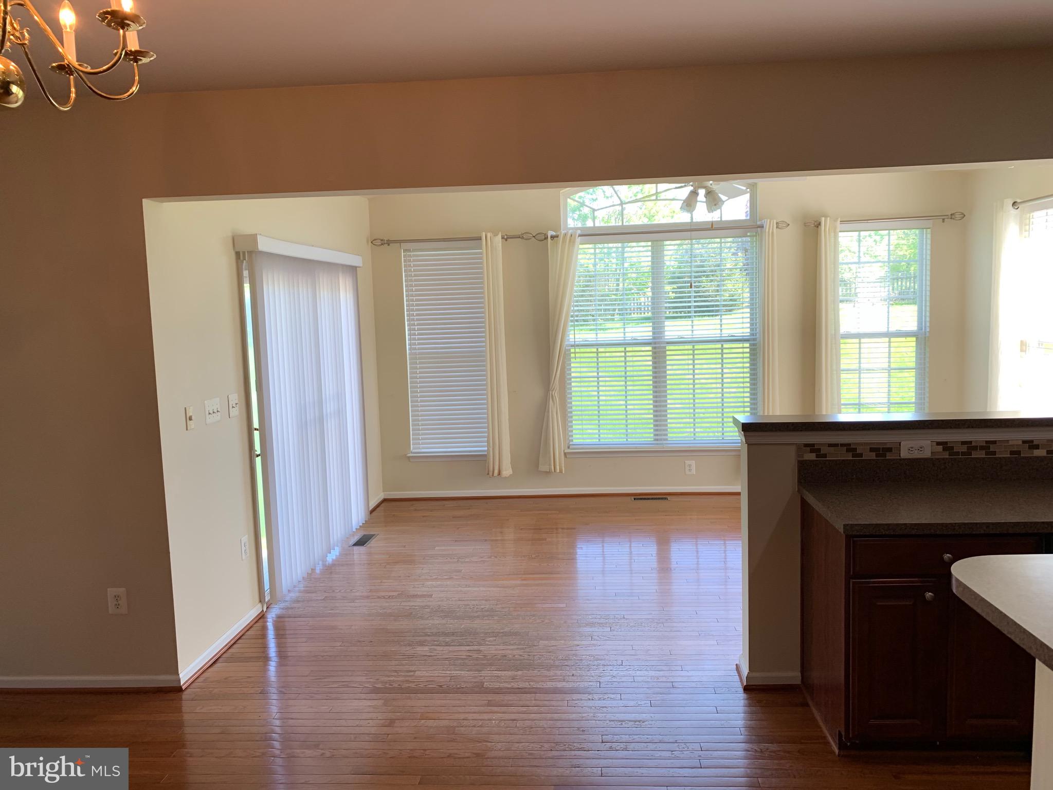 BLUE SPRING FARM - Residential Lease