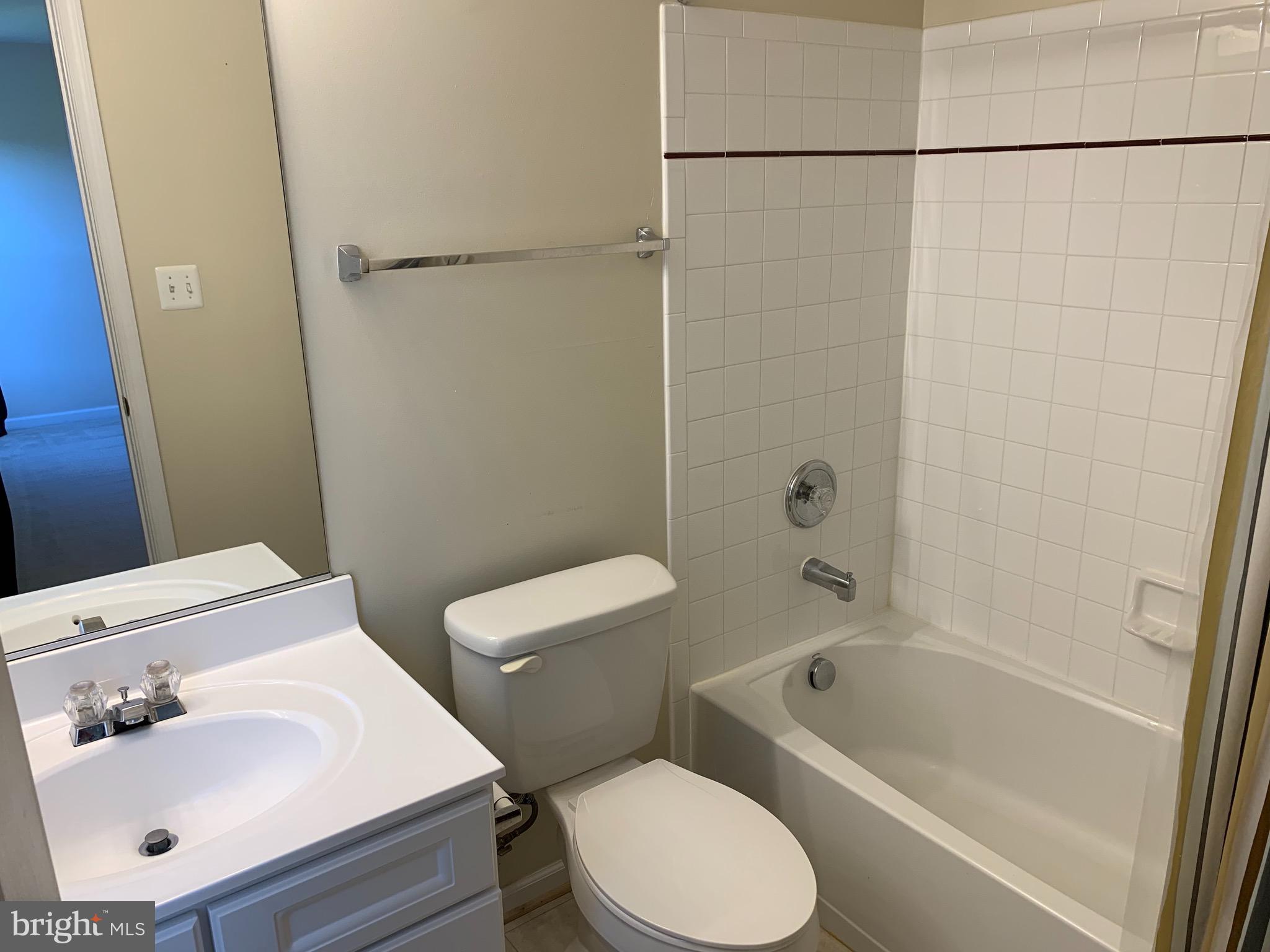 BLUE SPRING FARM - Residential Lease