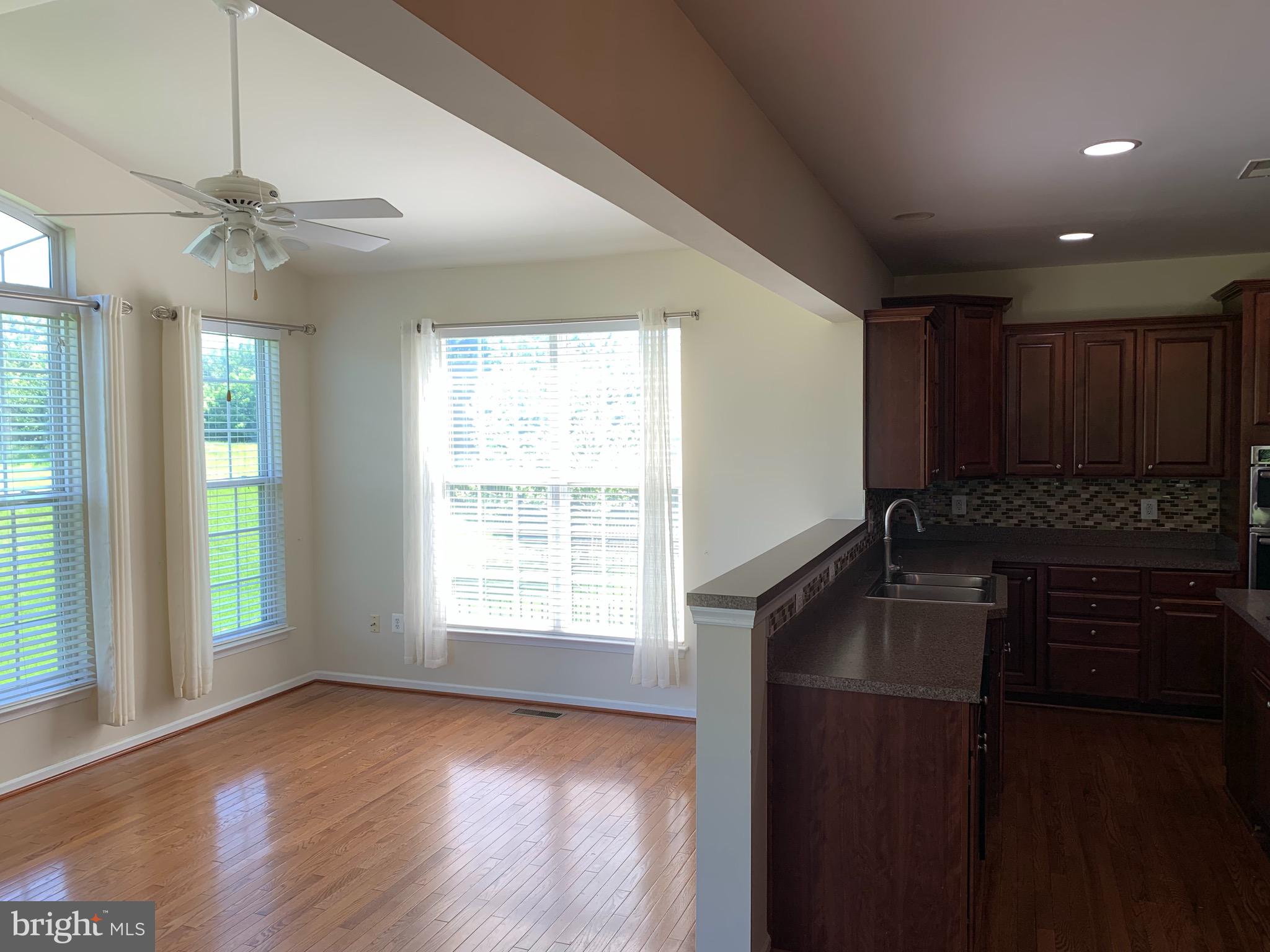 BLUE SPRING FARM - Residential Lease