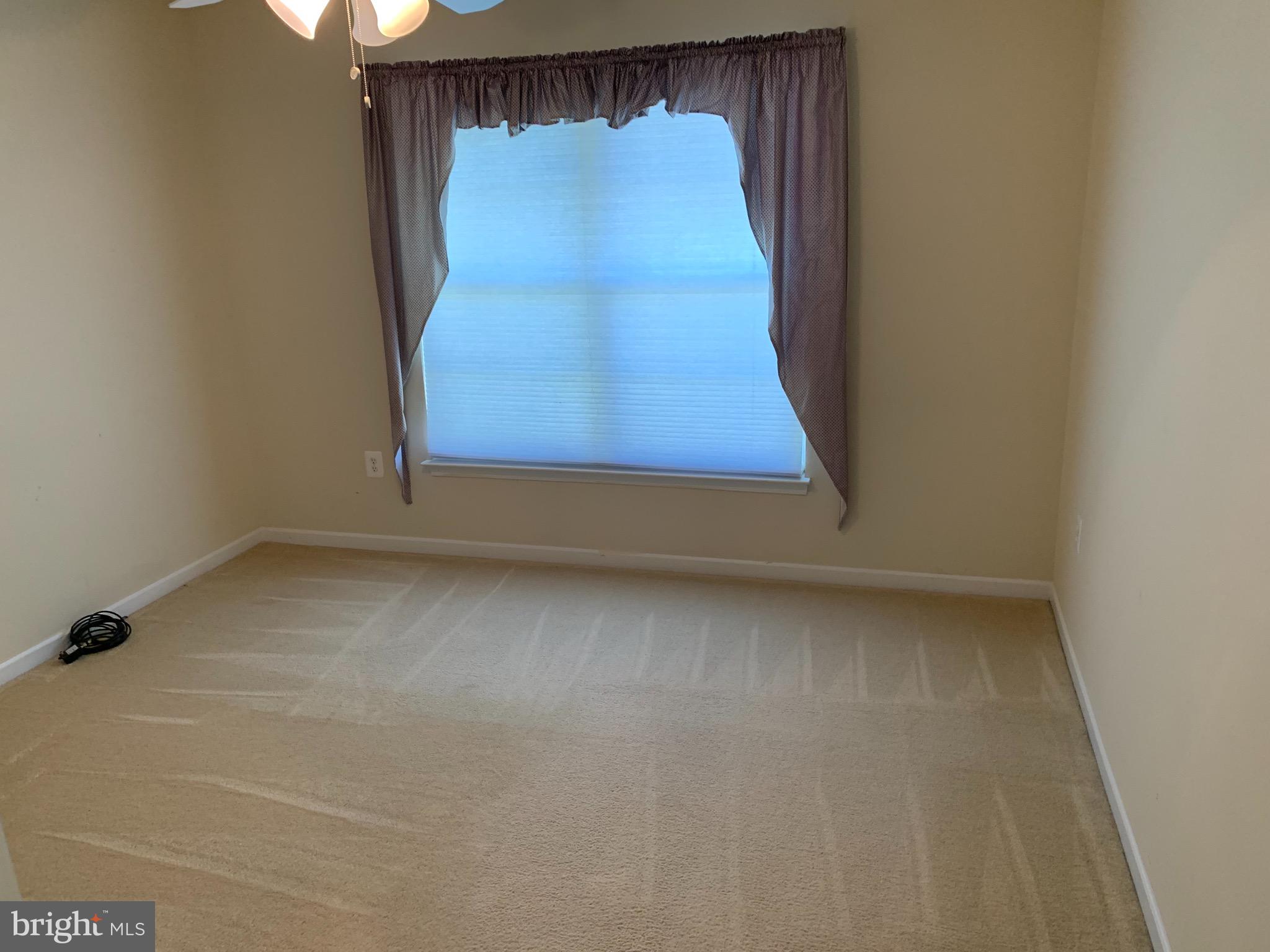 BLUE SPRING FARM - Residential Lease