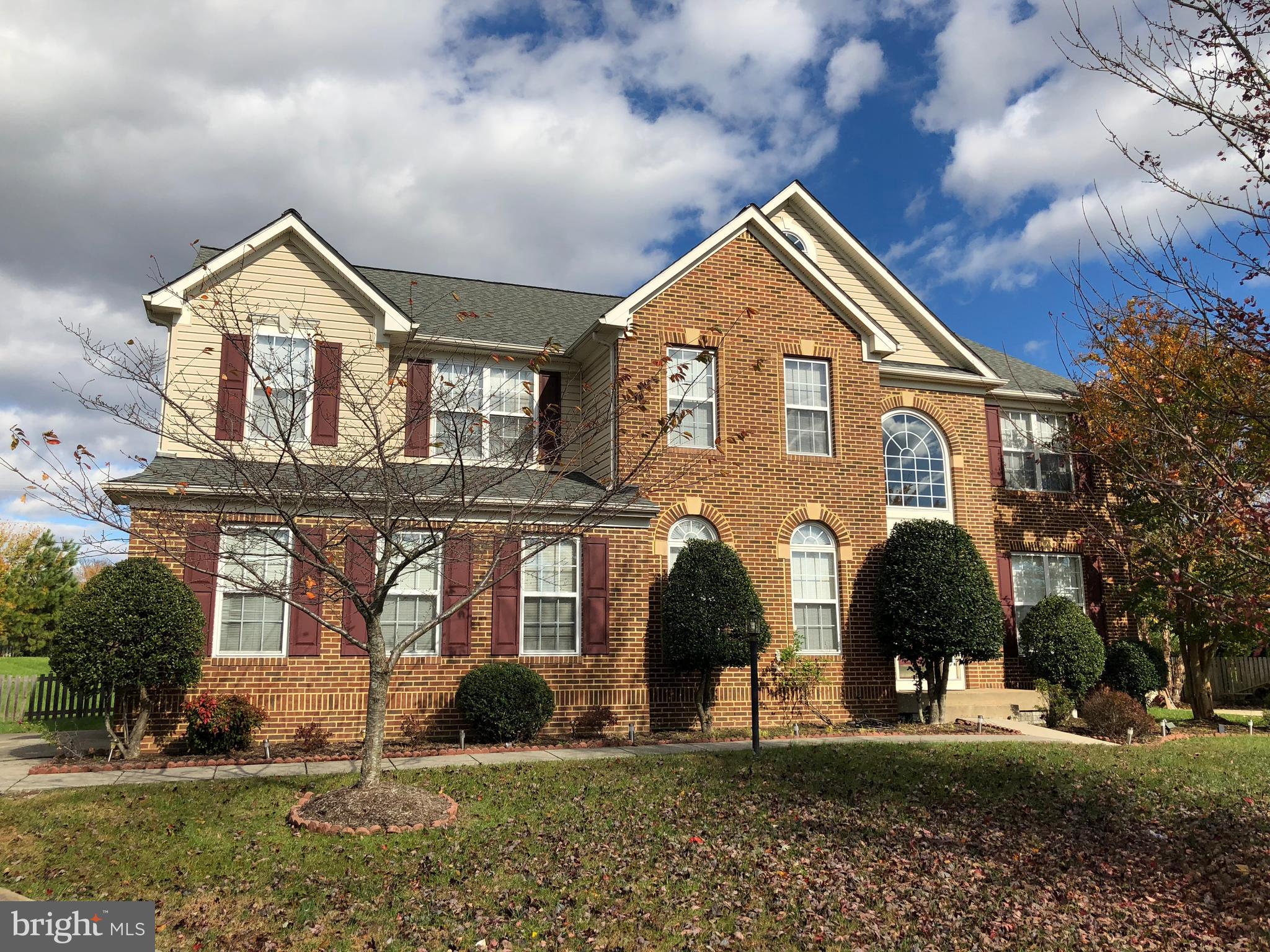 BLUE SPRING FARM - Residential Lease