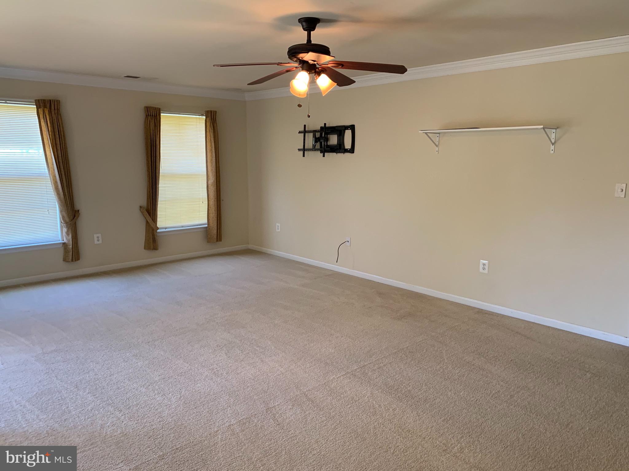 BLUE SPRING FARM - Residential Lease