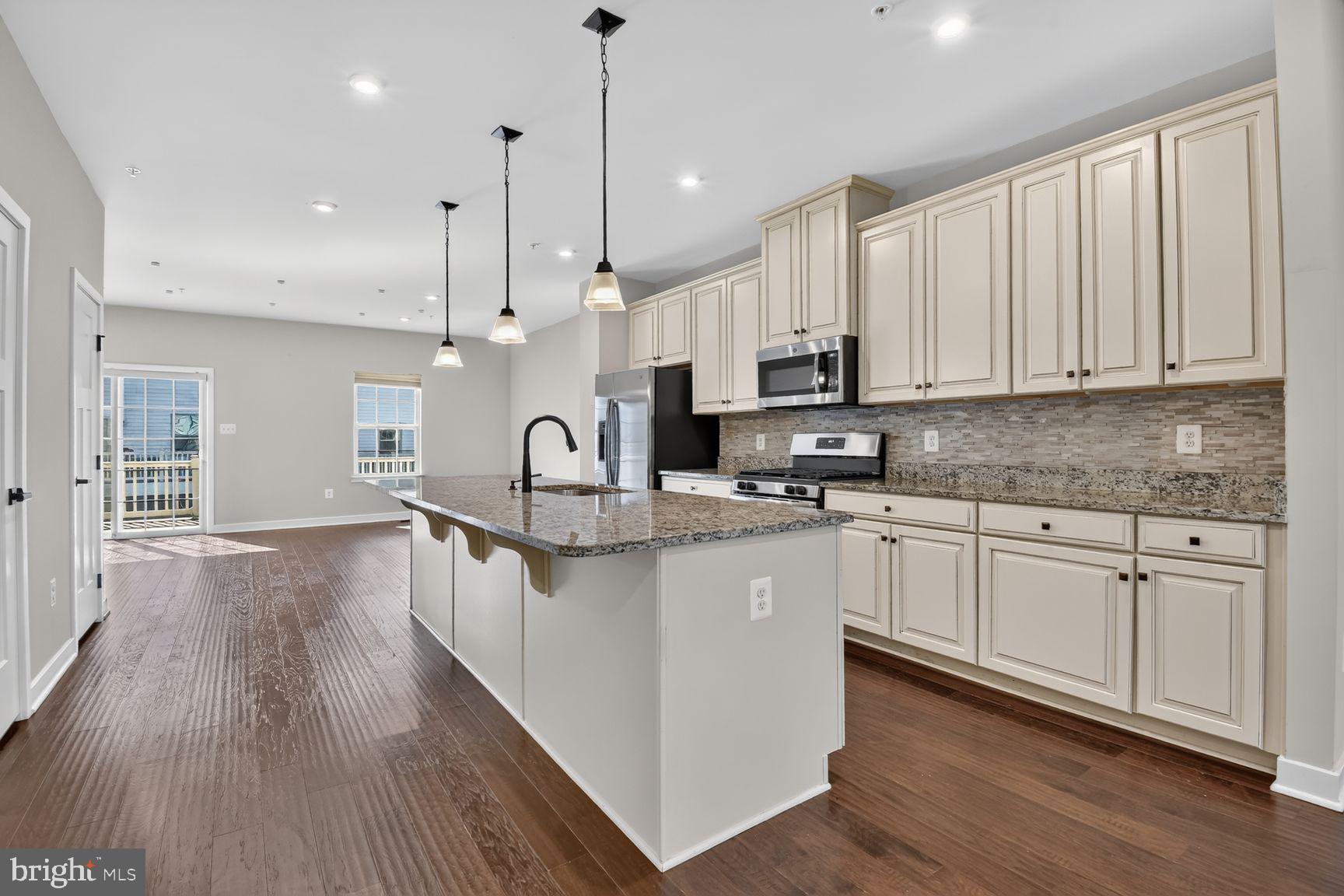 7011 VAN DUSEN ROAD