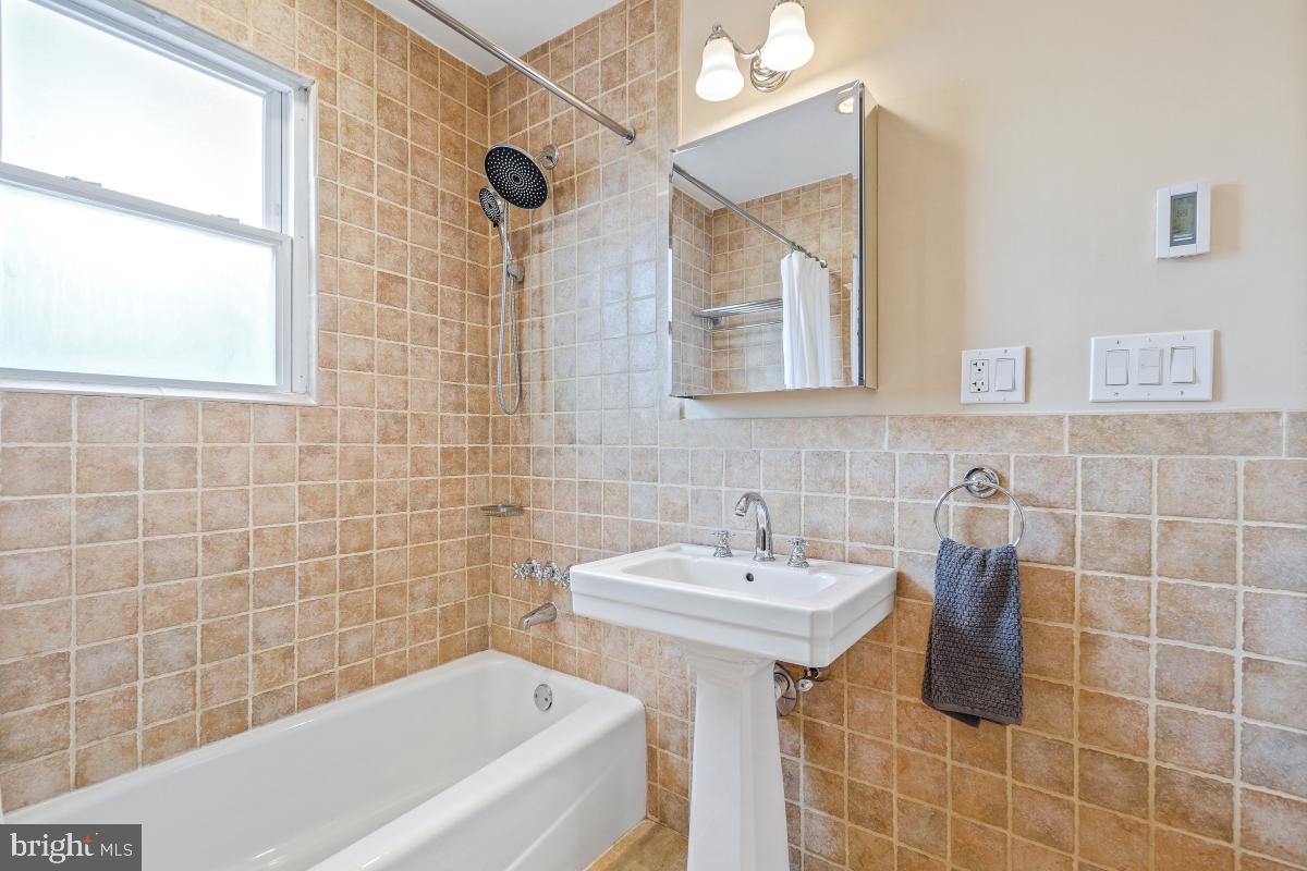 TAKOMA PARK - Residential