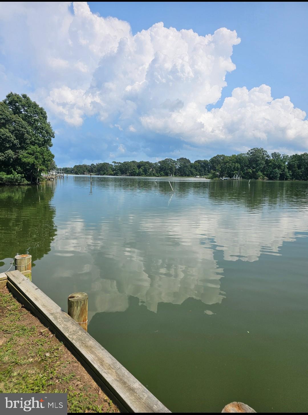 SANDS ON THE POTOMAC - Land