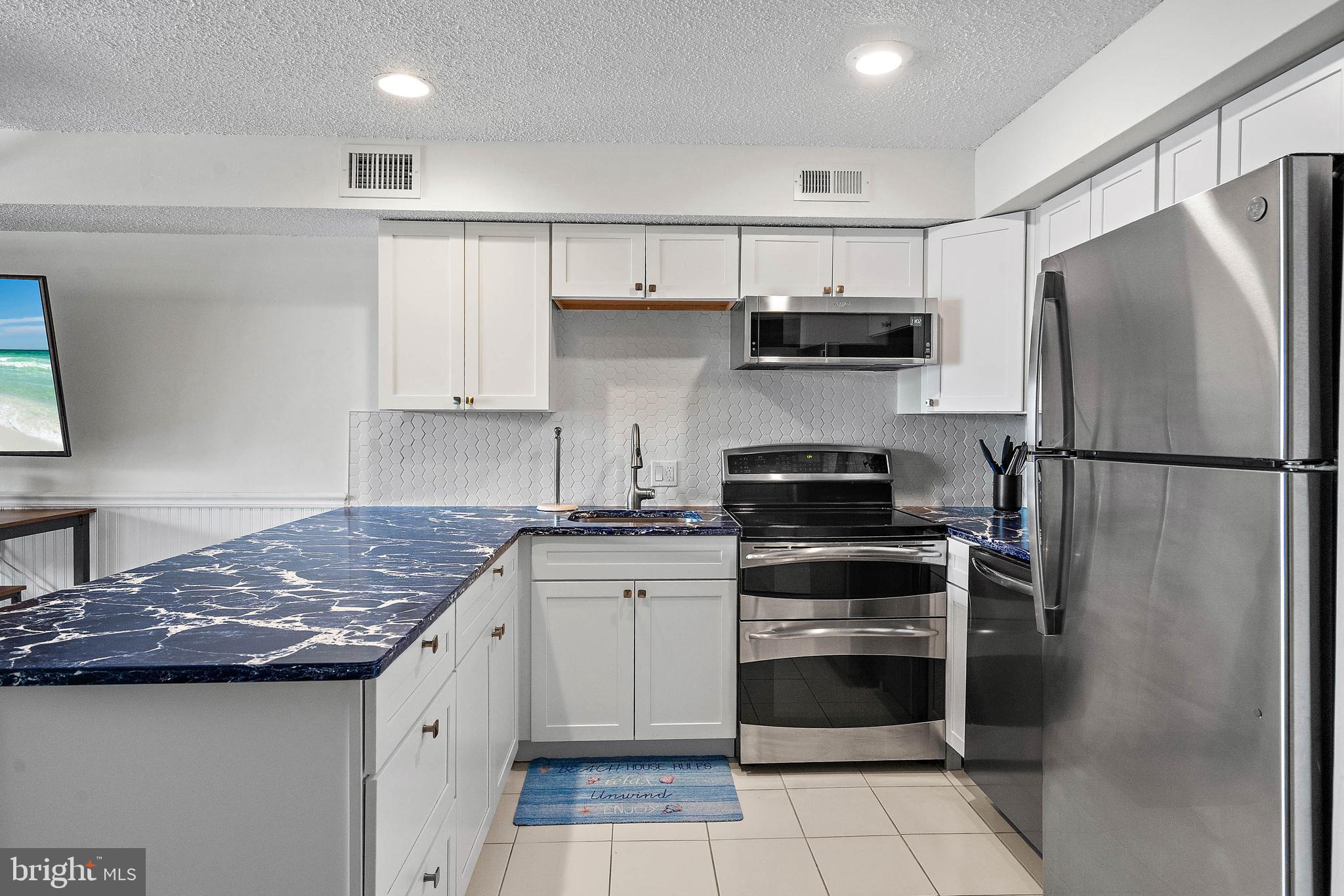 204 33RD STREET 20502