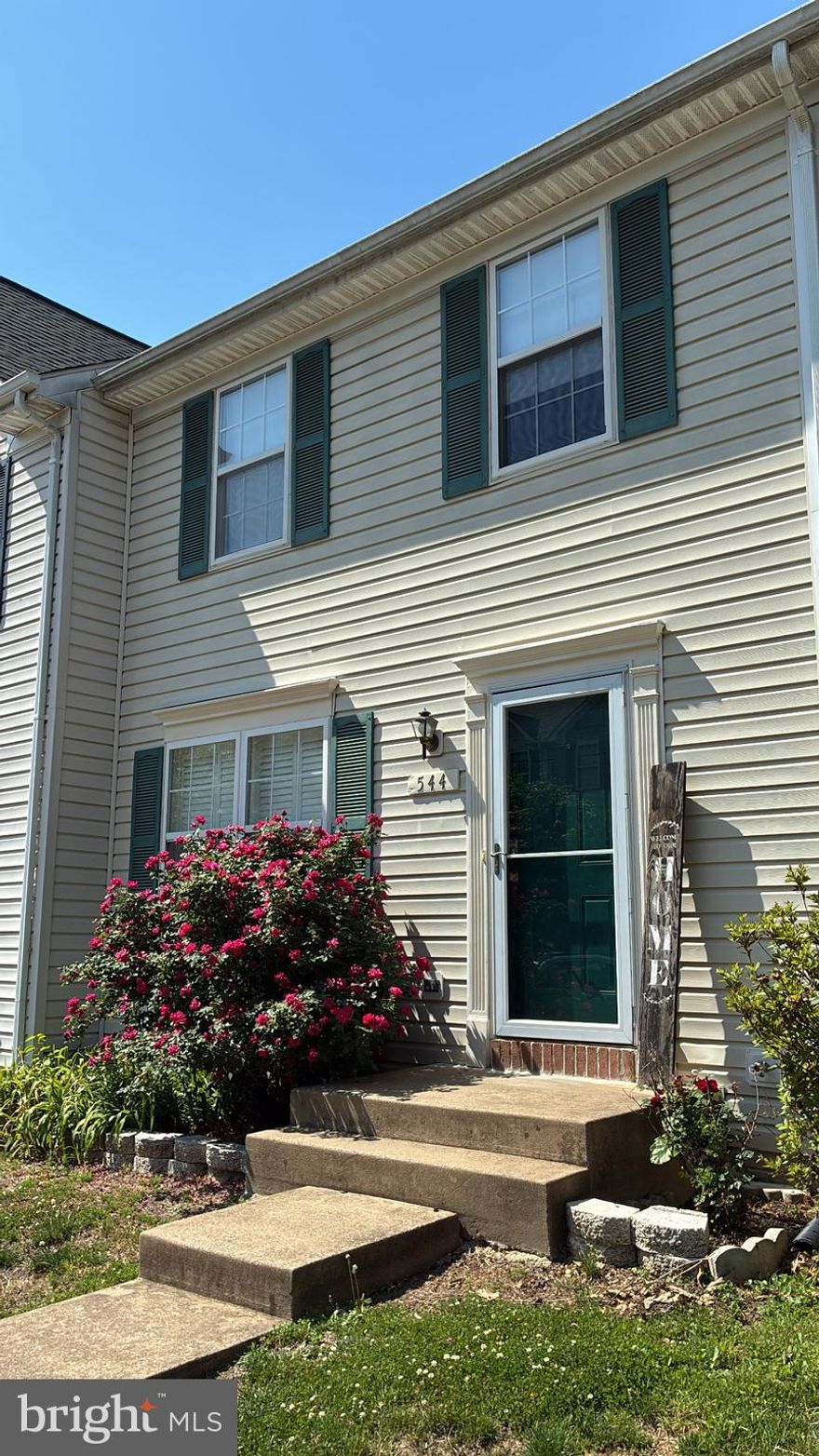 Beautifully updated townhome located in the heart of Warrenton! This move-in ready 3-bedroom, 3.5-bath home offers numerous upgrades, including an updated rear deck perfect for entertaining. The finished walk-out lower level features a versatile bonus room ideal for a home office, gym, or guest space, along with a cozy fireplace. The main level offers an open and inviting layout with a spacious kitchen, abundant counter space, and direct access to the deck with plenty of room for outdoor seating and grilling. Upstairs you’ll find three generously sized bedrooms, including a spacious primary suite. Hardwood flooring enhances the main level, while the upper and lower levels feature comfortable carpeting. Enjoy the peaceful, park-like setting backing to green space behind the home.