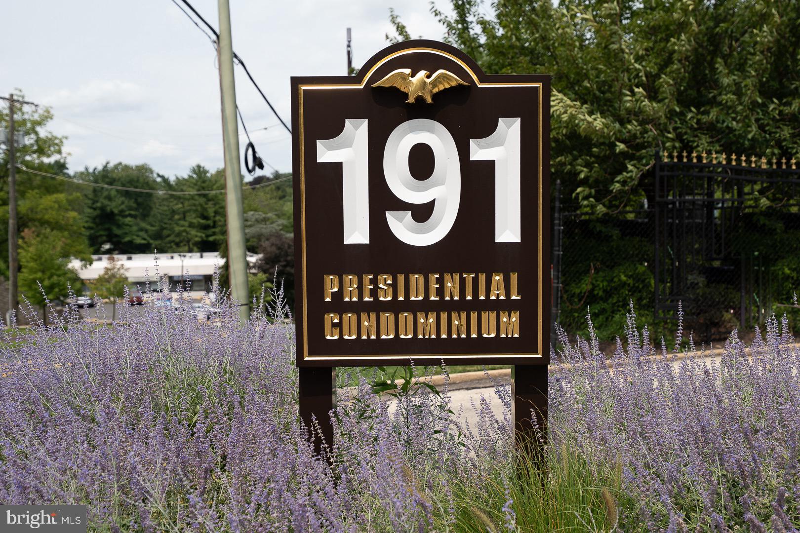 PRESIDENTIAL ESTS - Residential