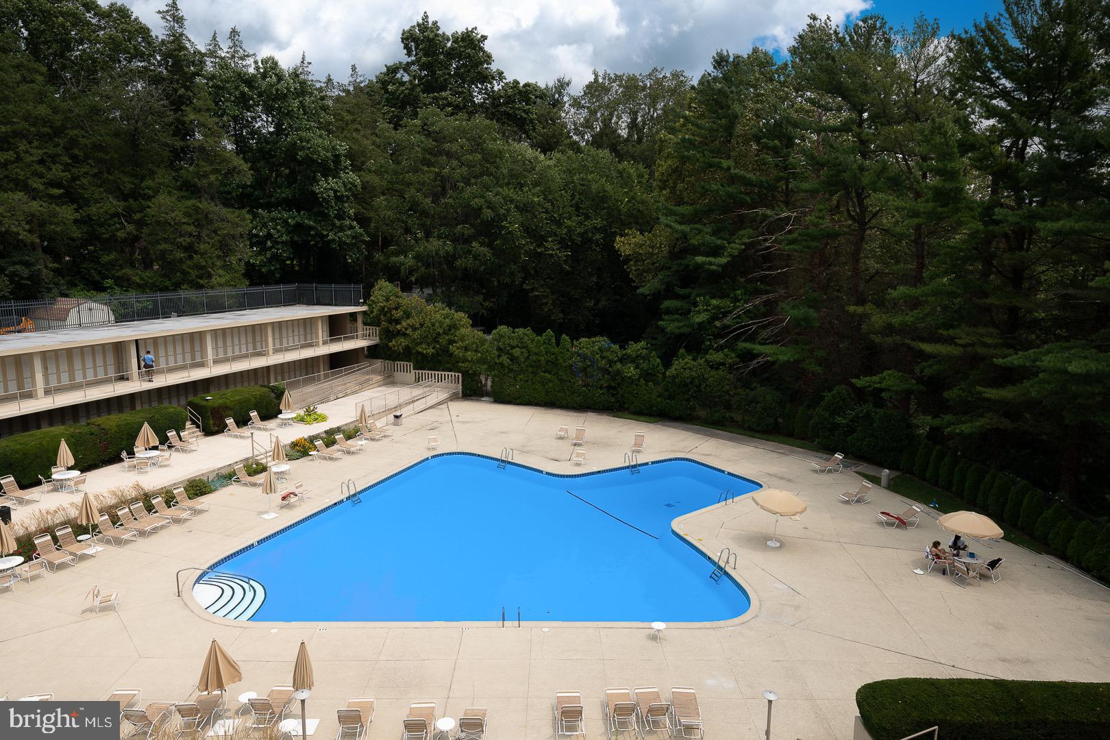 PRESIDENTIAL ESTS - Residential