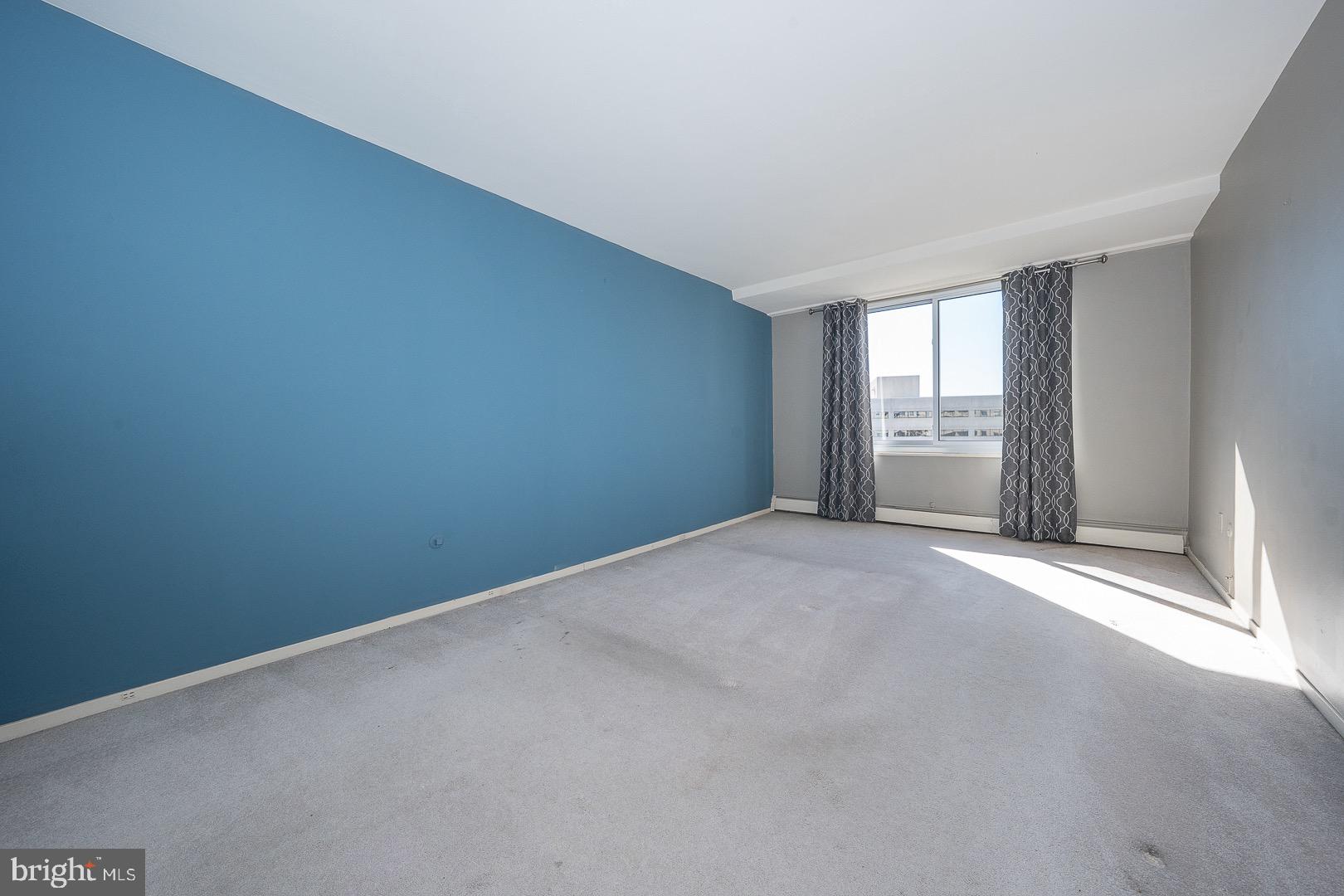 PRESIDENTIAL ESTS - Residential