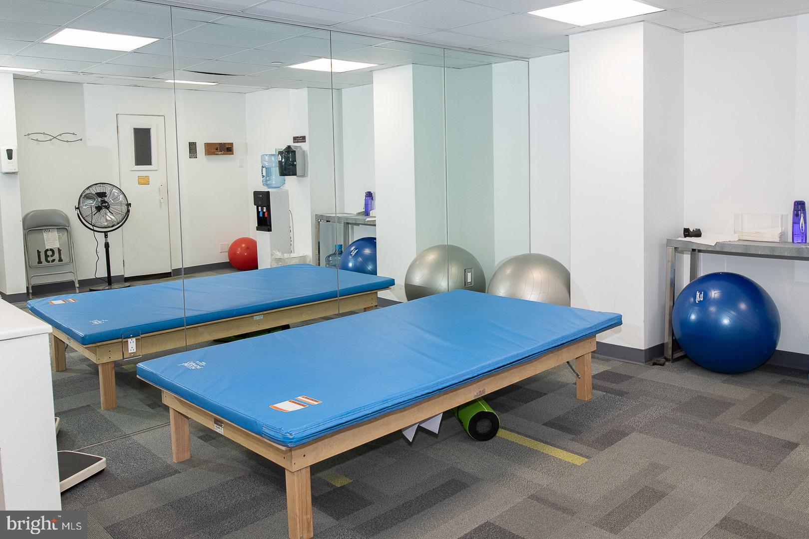 PRESIDENTIAL ESTS - Residential