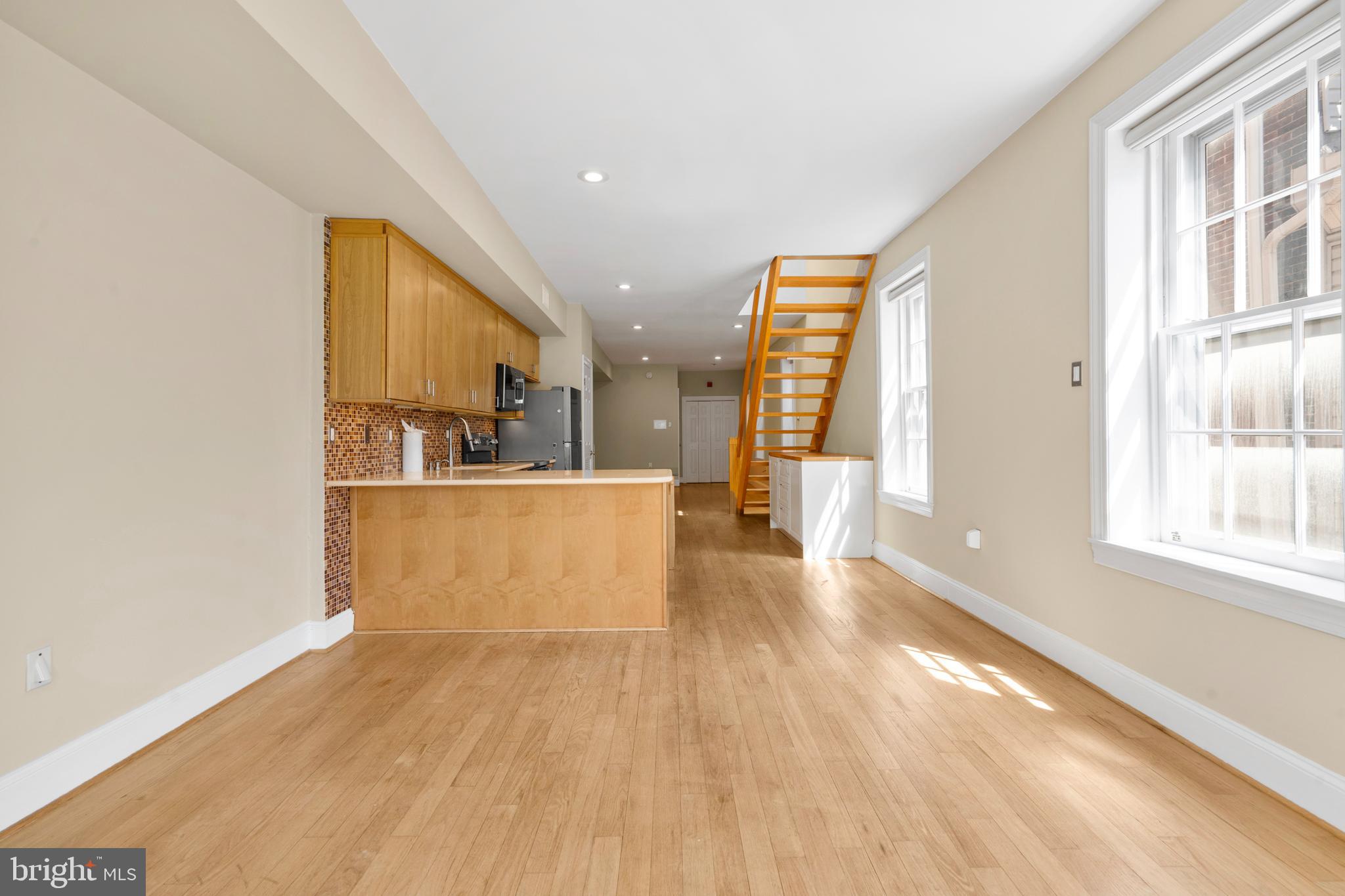 FAIRMOUNT - Residential