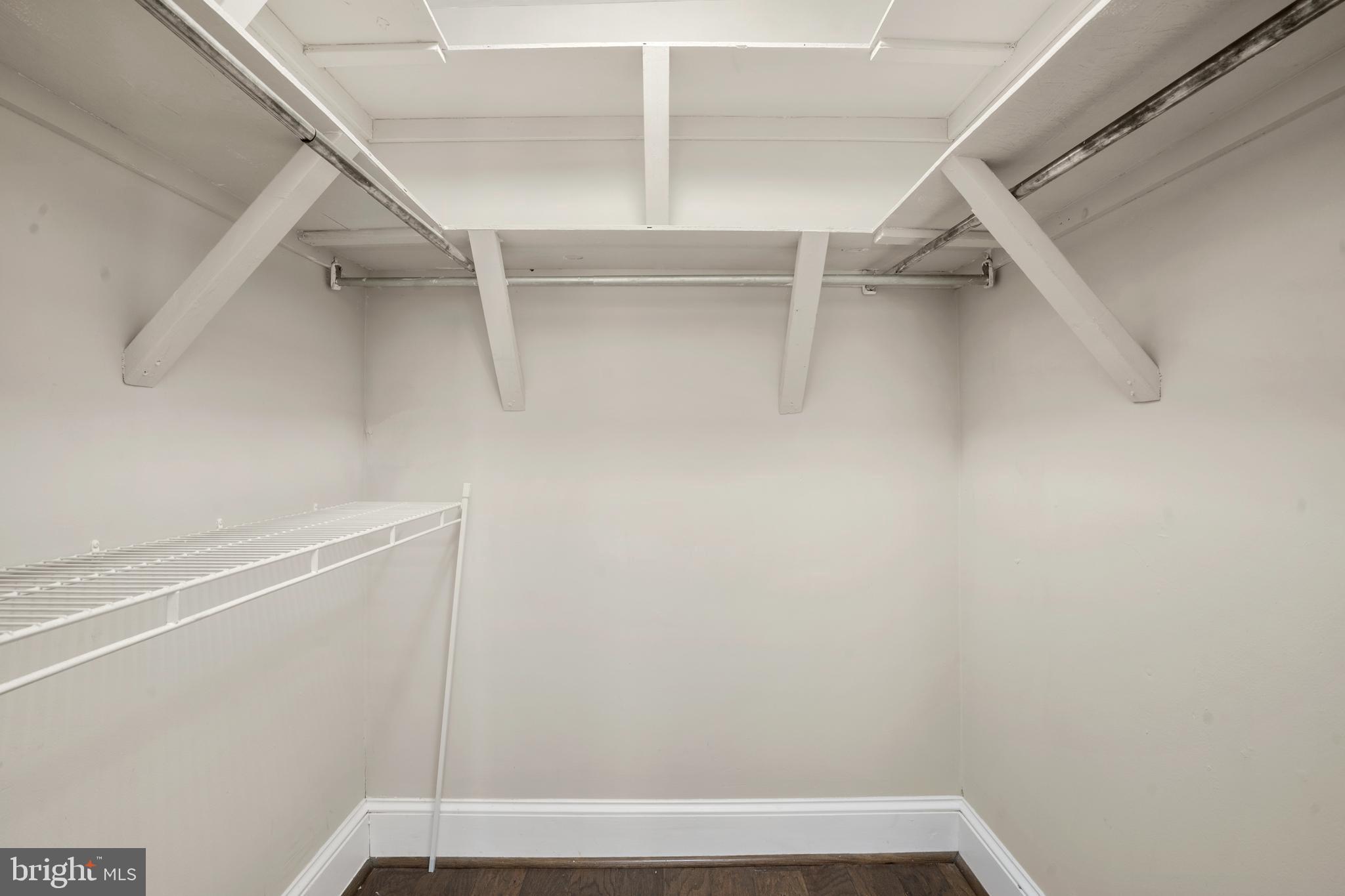 FAIRMOUNT - Residential