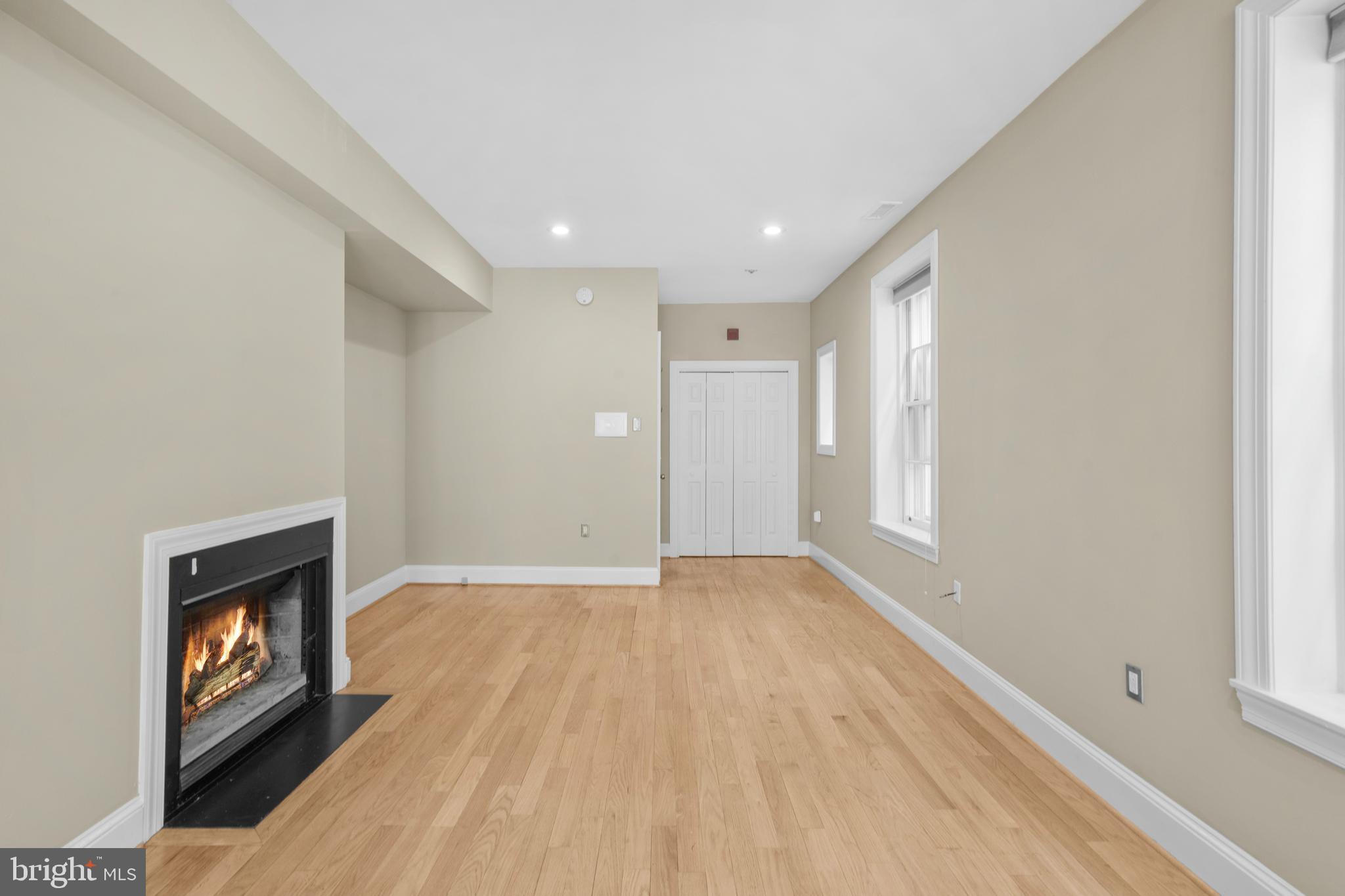 FAIRMOUNT - Residential