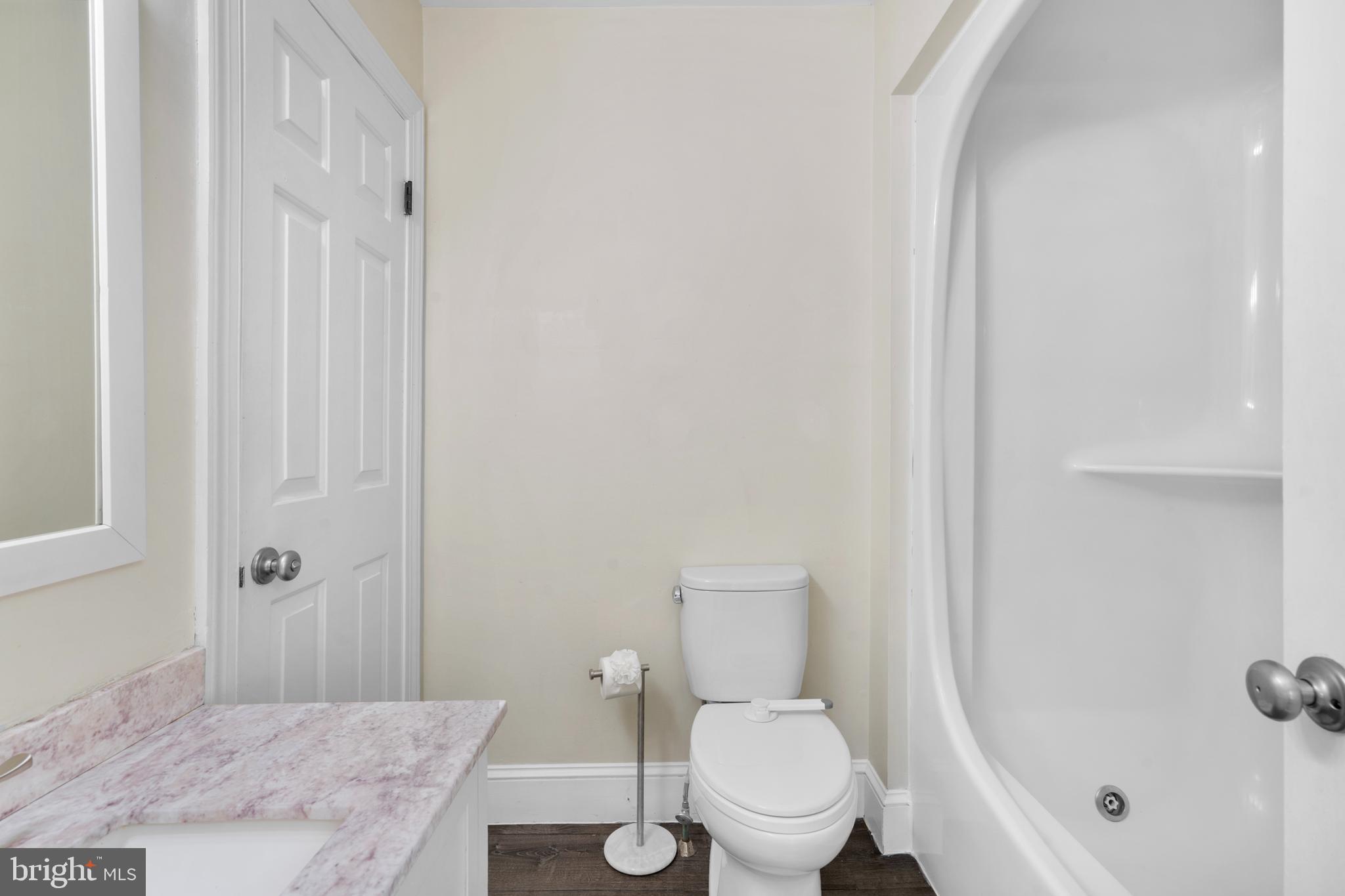 FAIRMOUNT - Residential