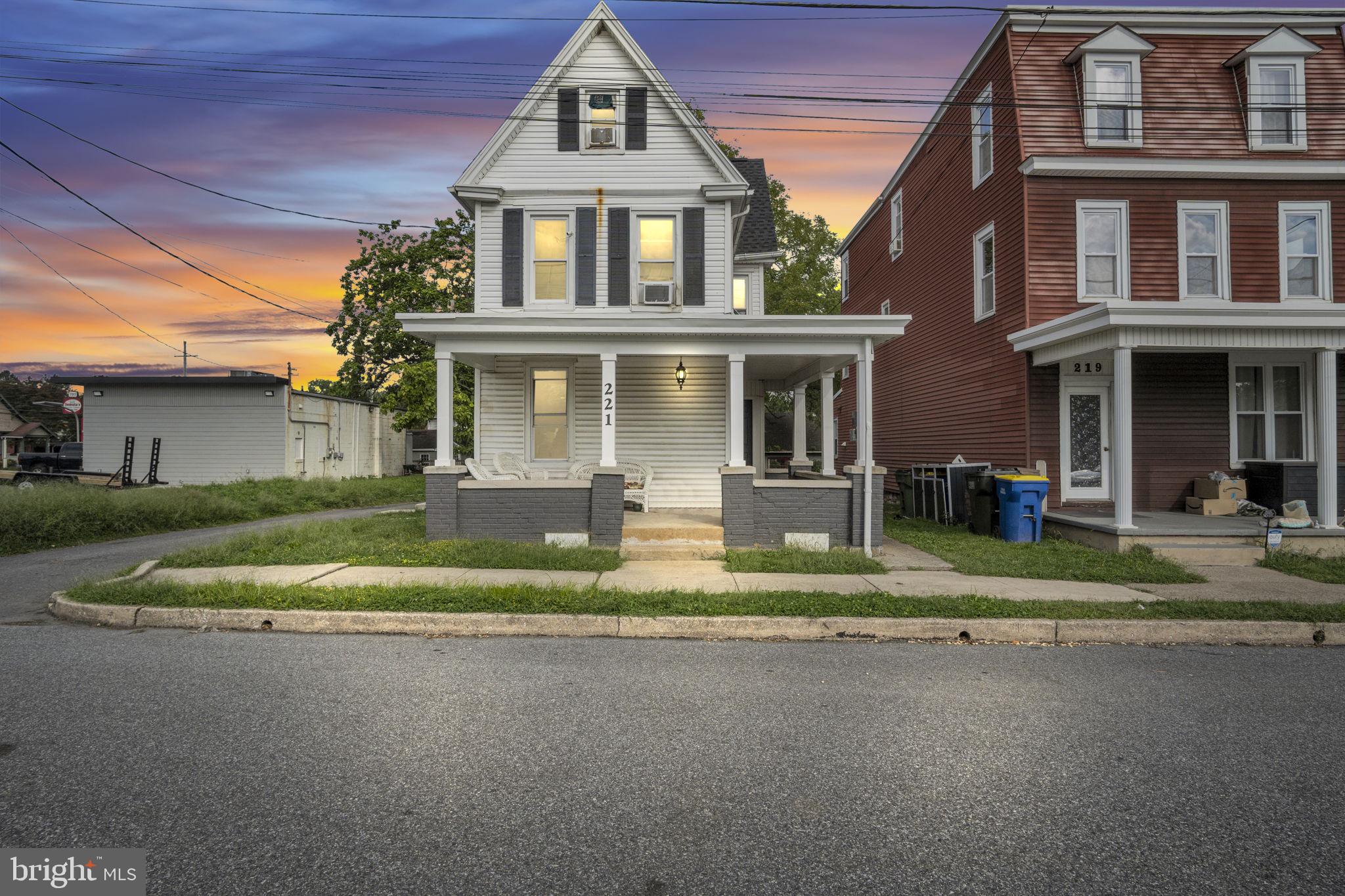 221 7TH STREET