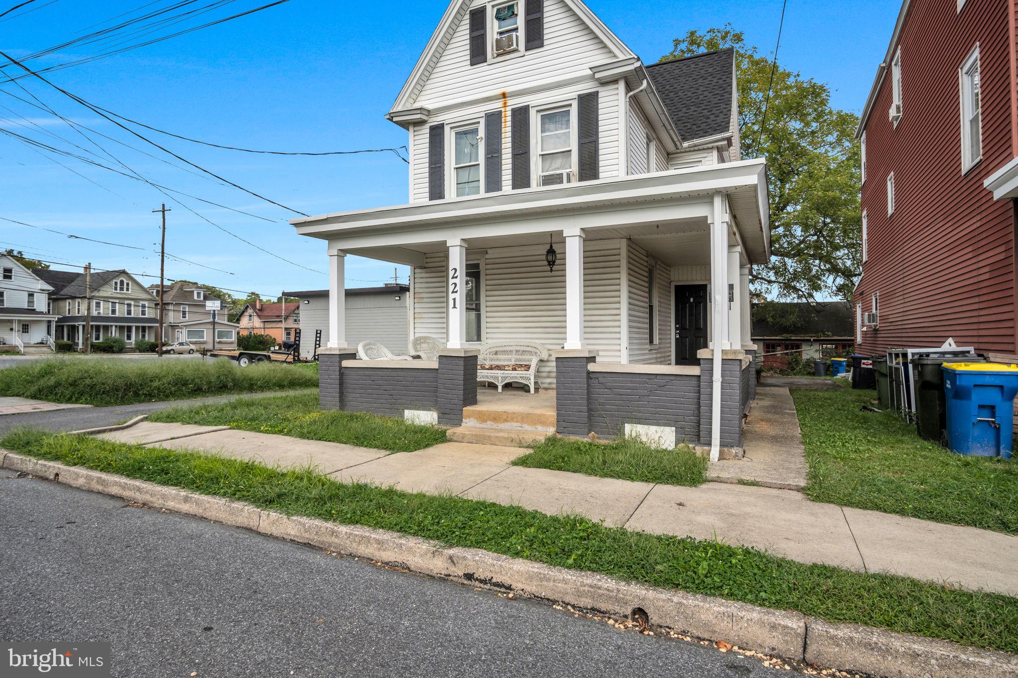 221 7TH STREET
