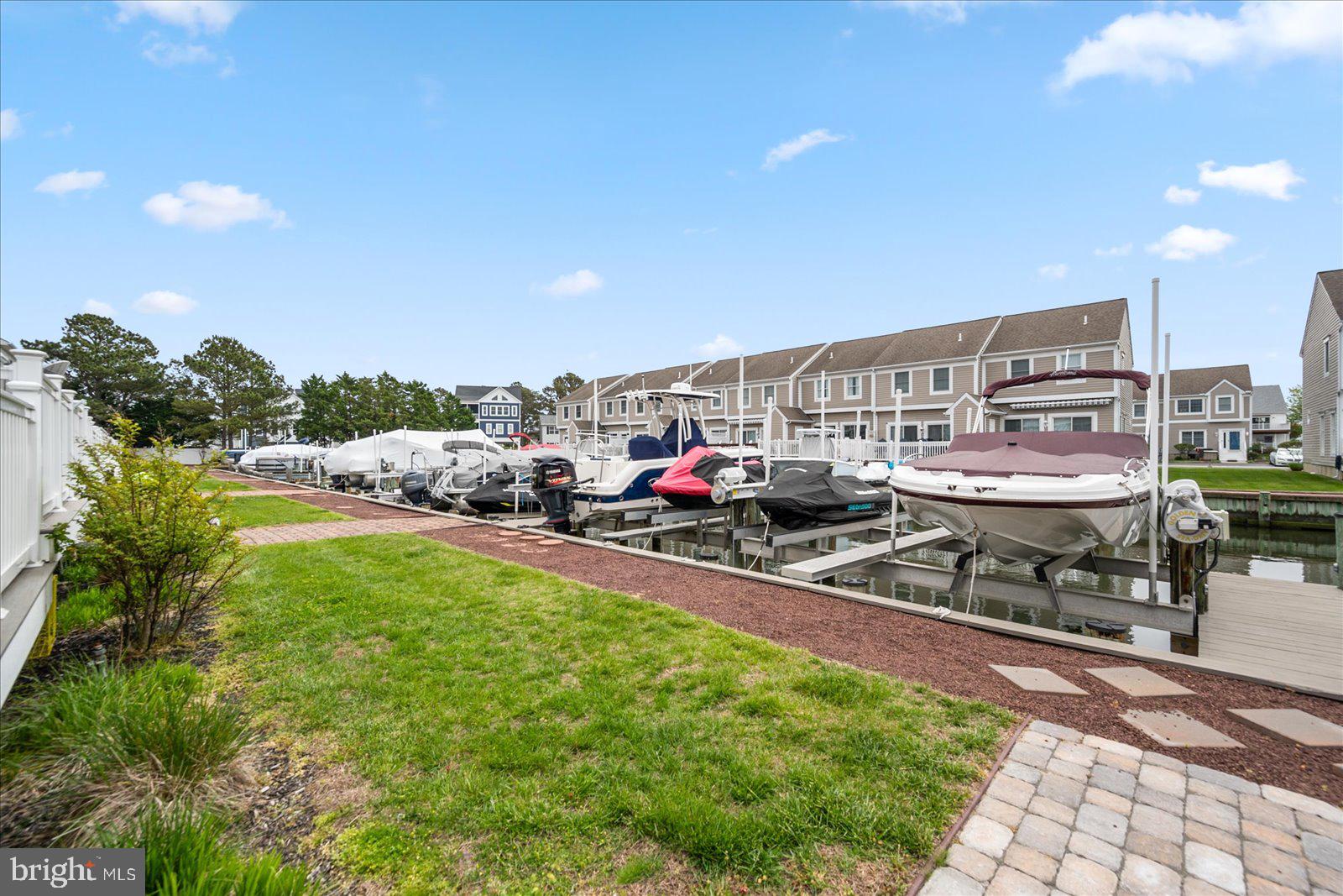 TOWNES OF NANTUCKET - Residential