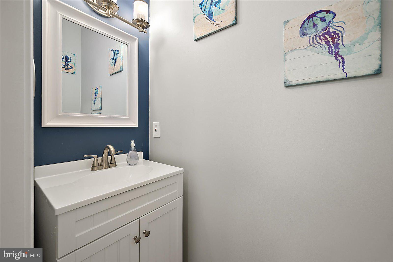 TOWNES OF NANTUCKET - Residential