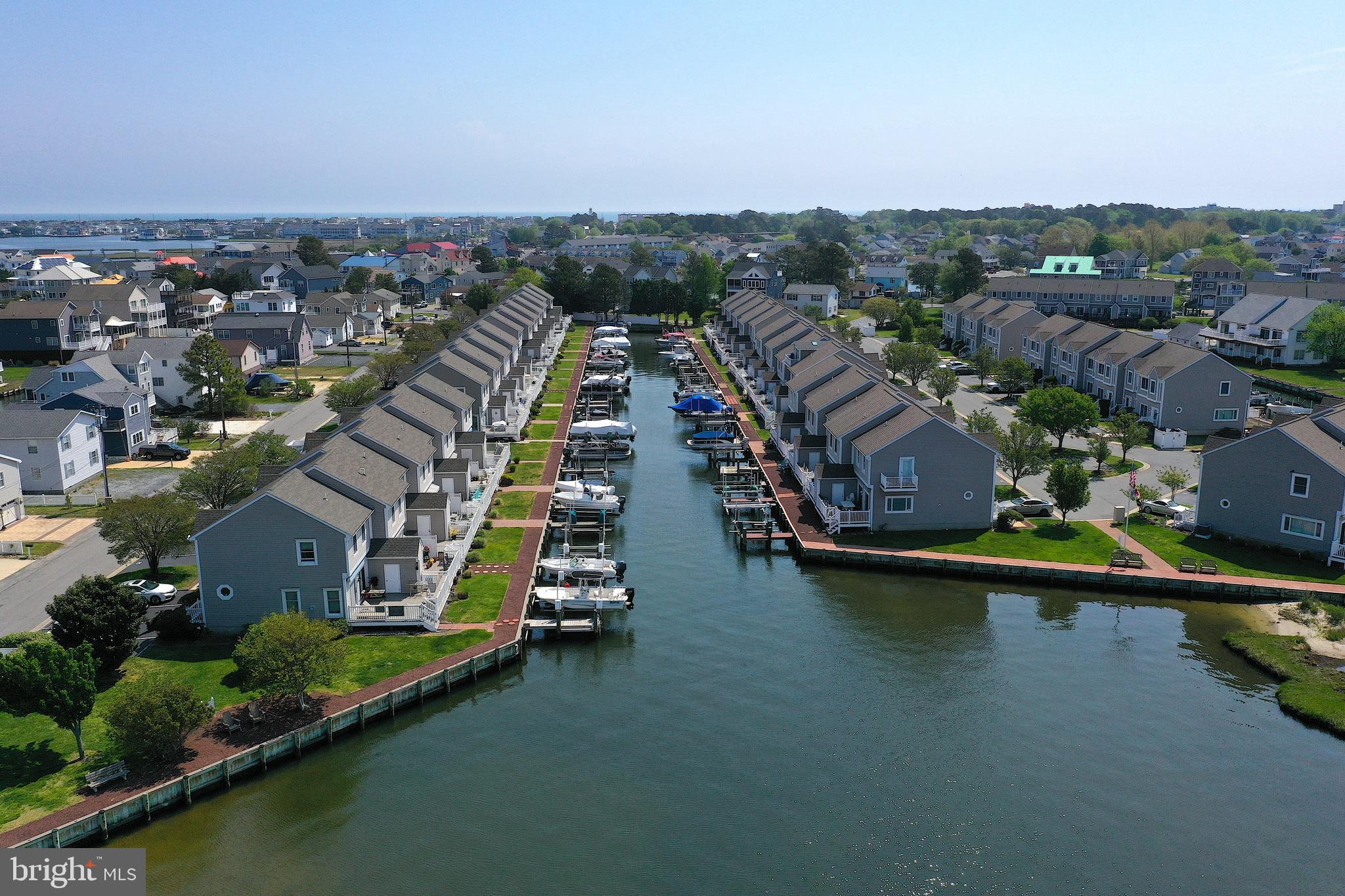 TOWNES OF NANTUCKET - Residential
