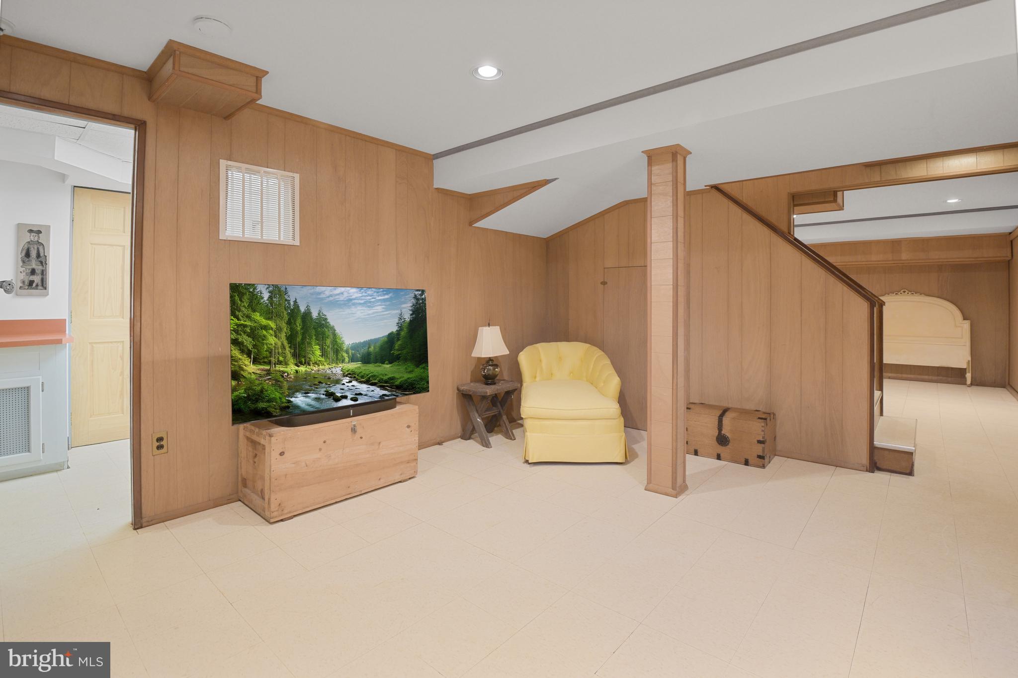 BRADLEY WOODS - Residential