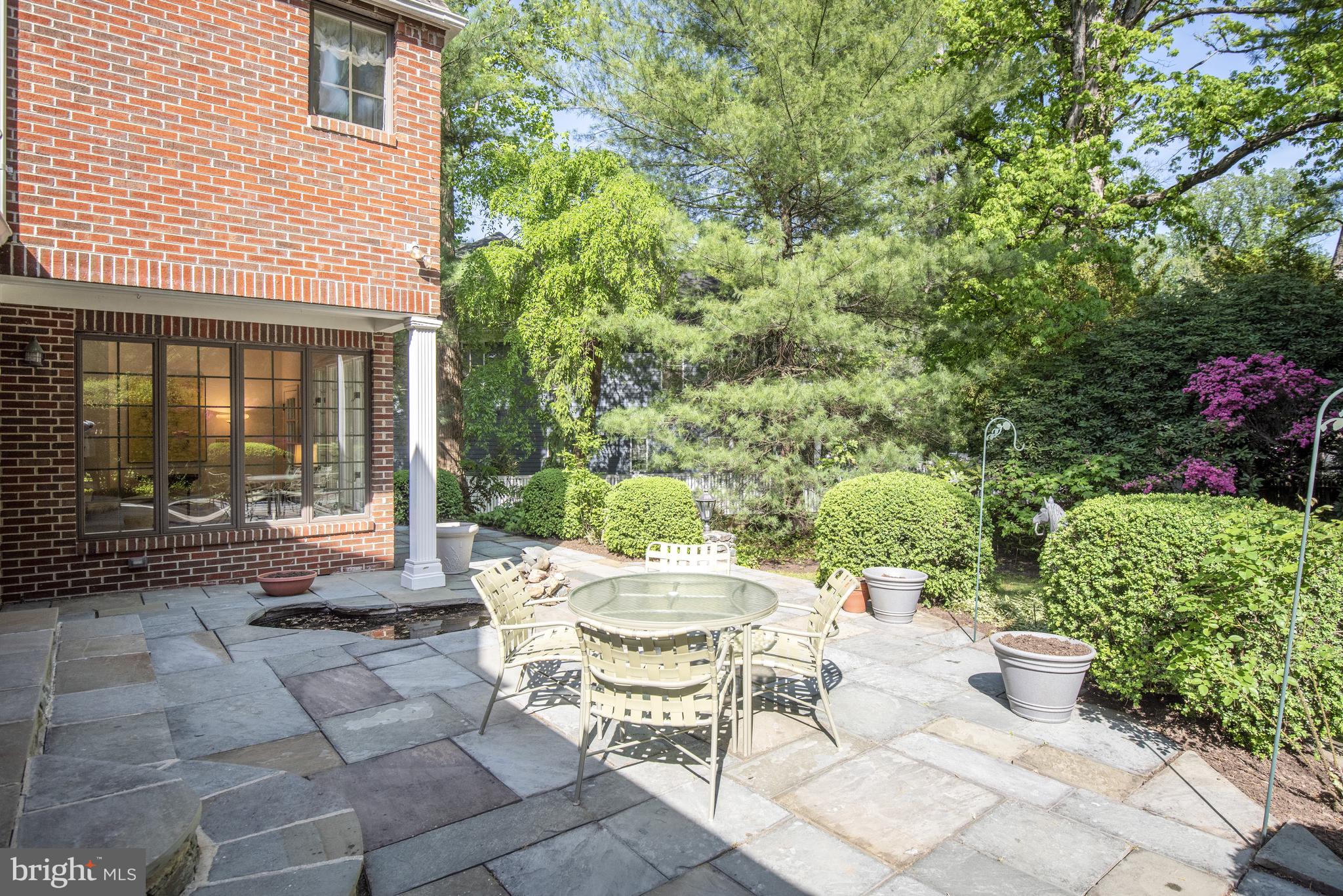 BRADLEY WOODS - Residential