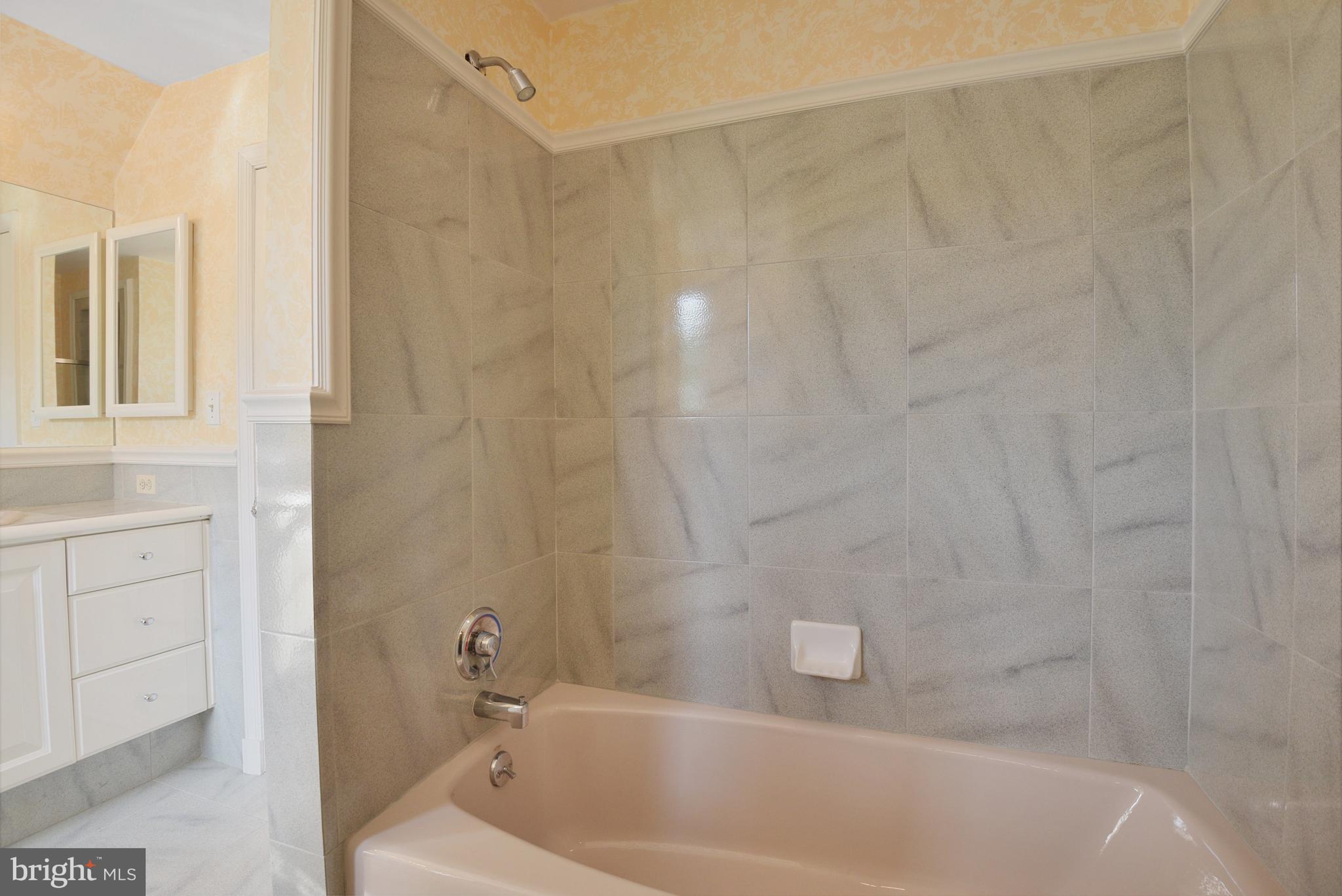 BRADLEY WOODS - Residential