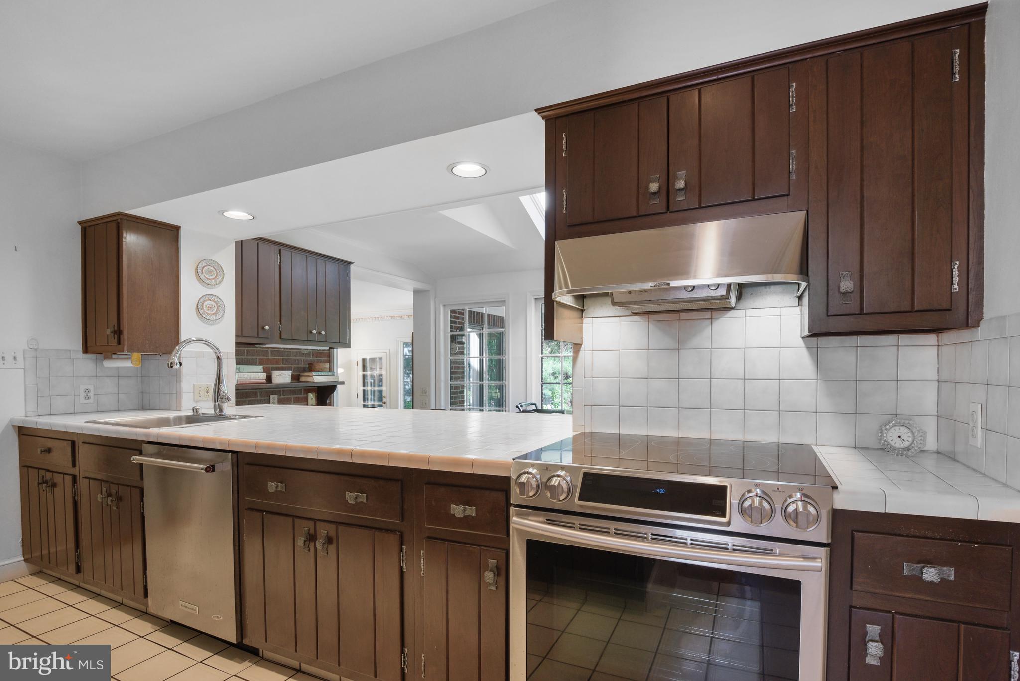 BRADLEY WOODS - Residential