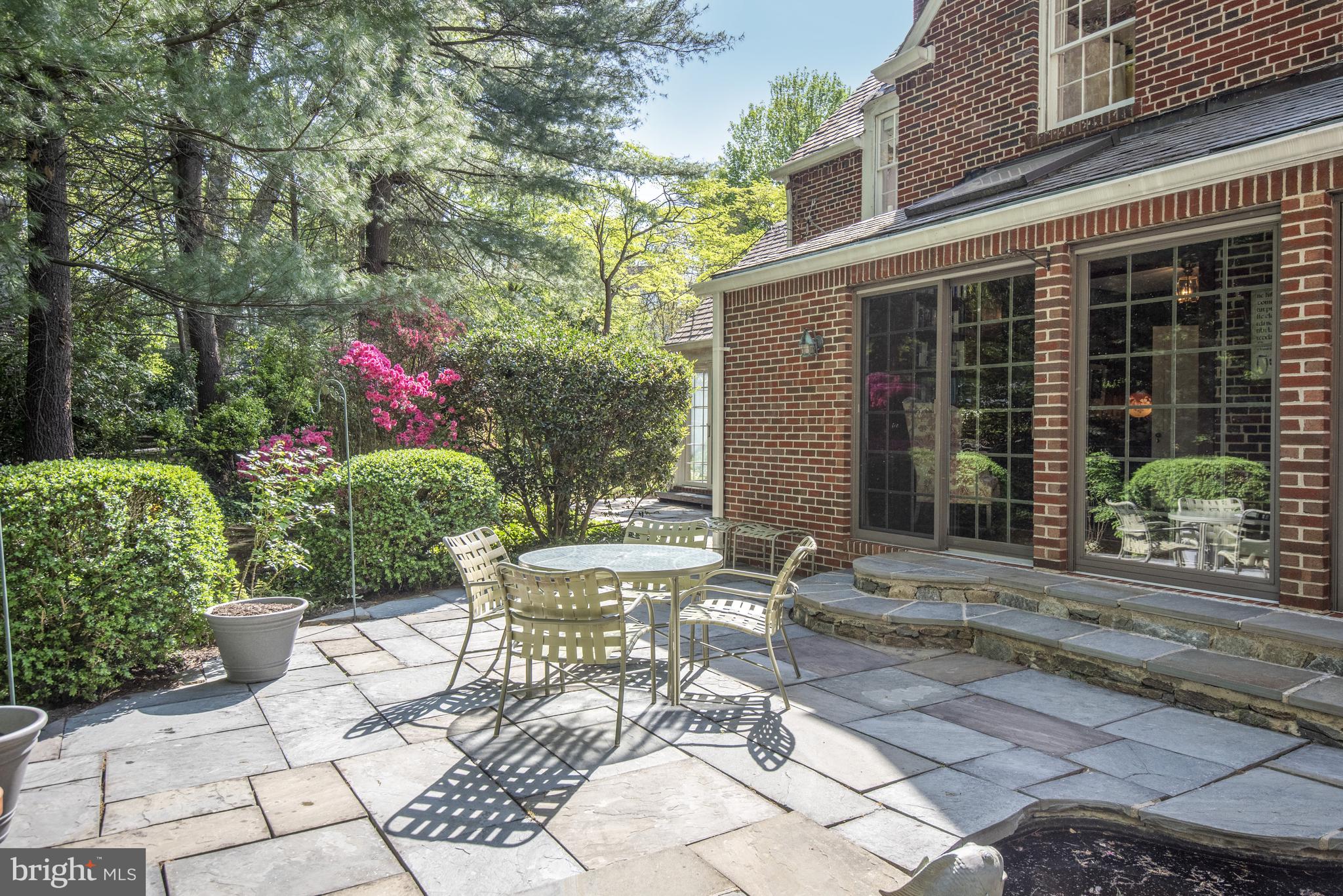 BRADLEY WOODS - Residential