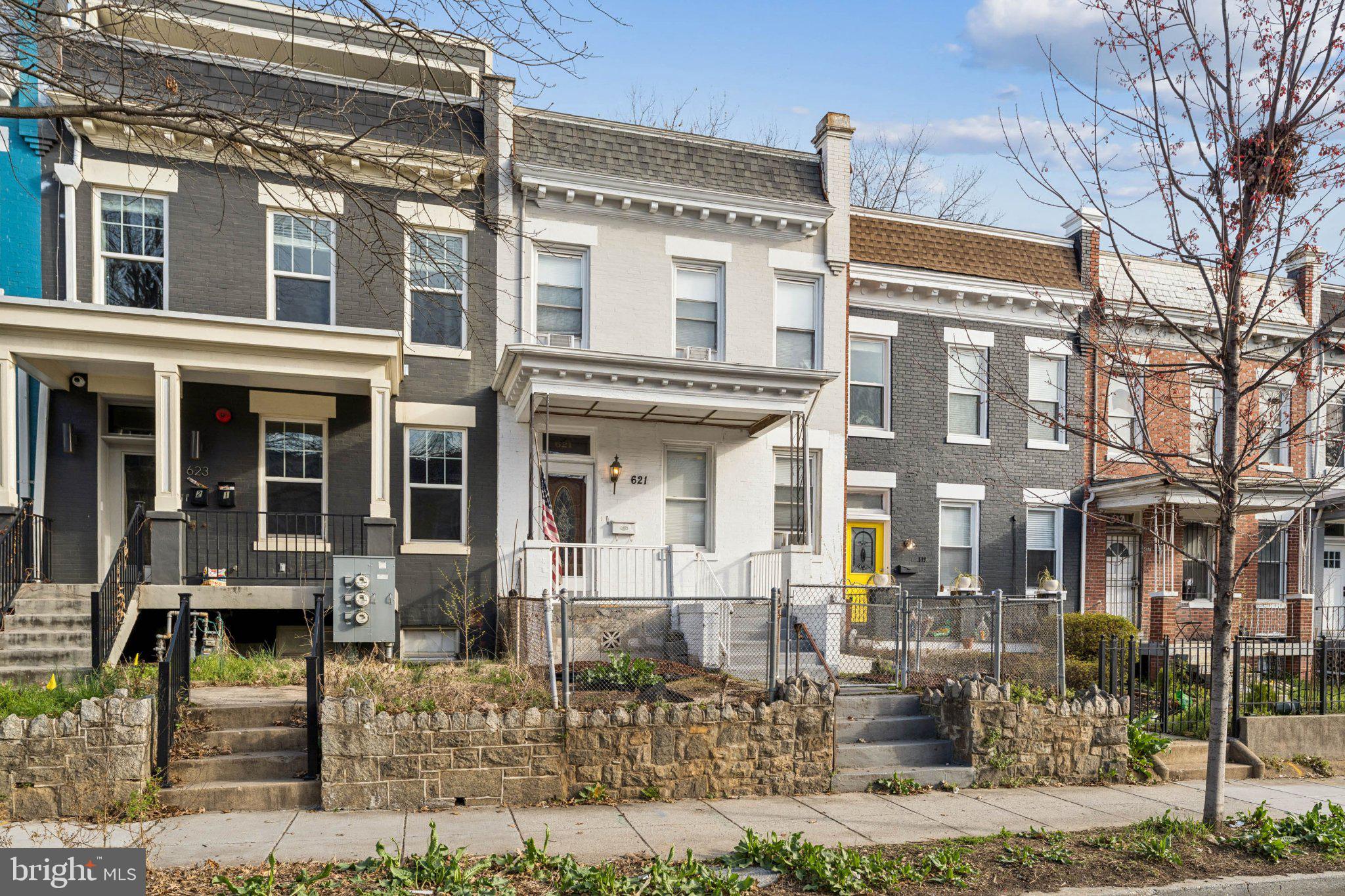 621 KENYON STREET NW