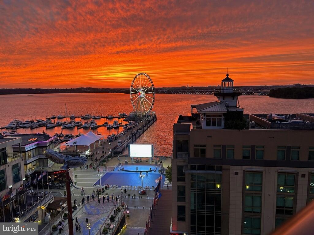 NATIONAL HARBOR - Residential Lease