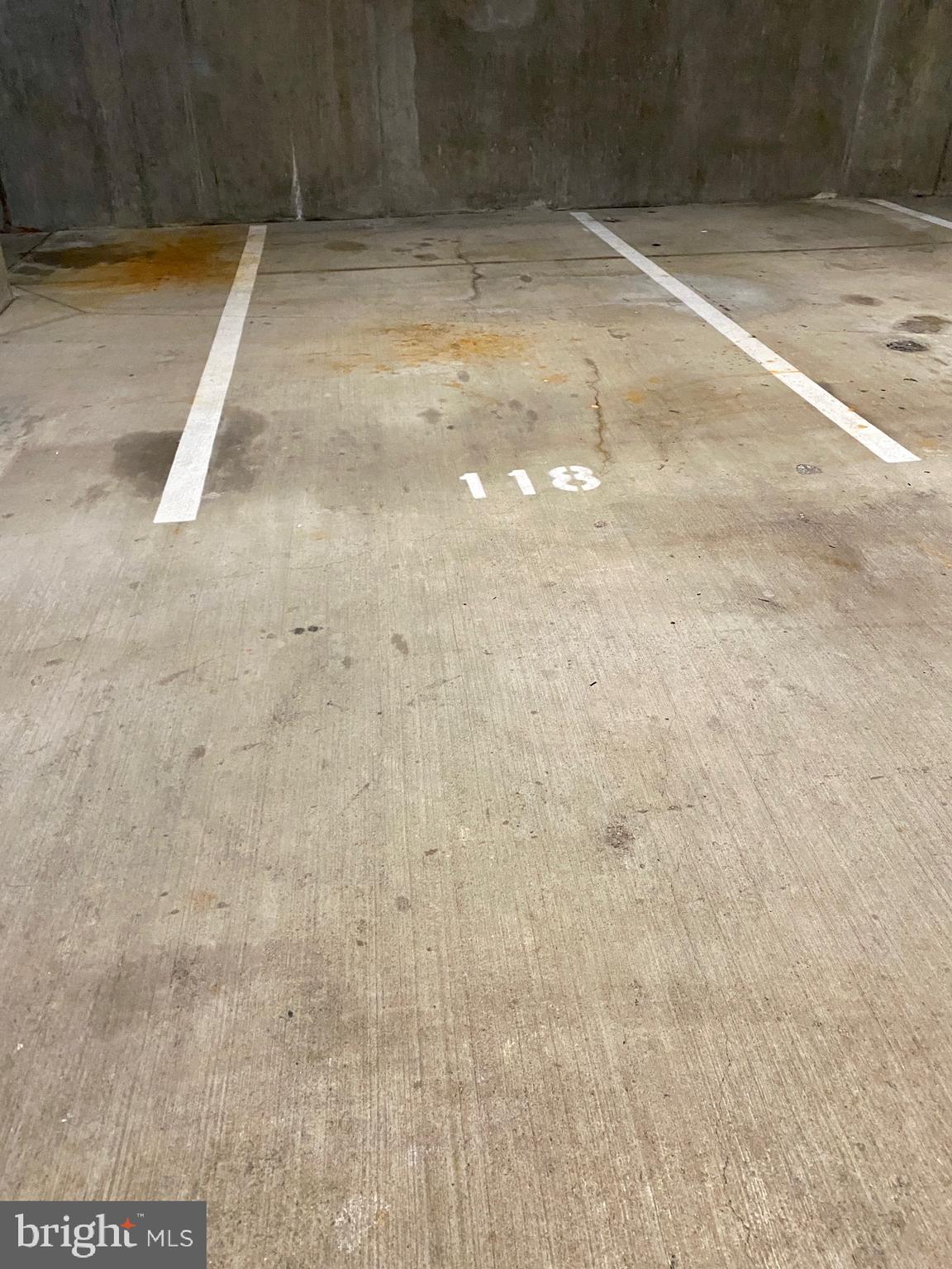 NATIONAL HARBOR - Residential Lease