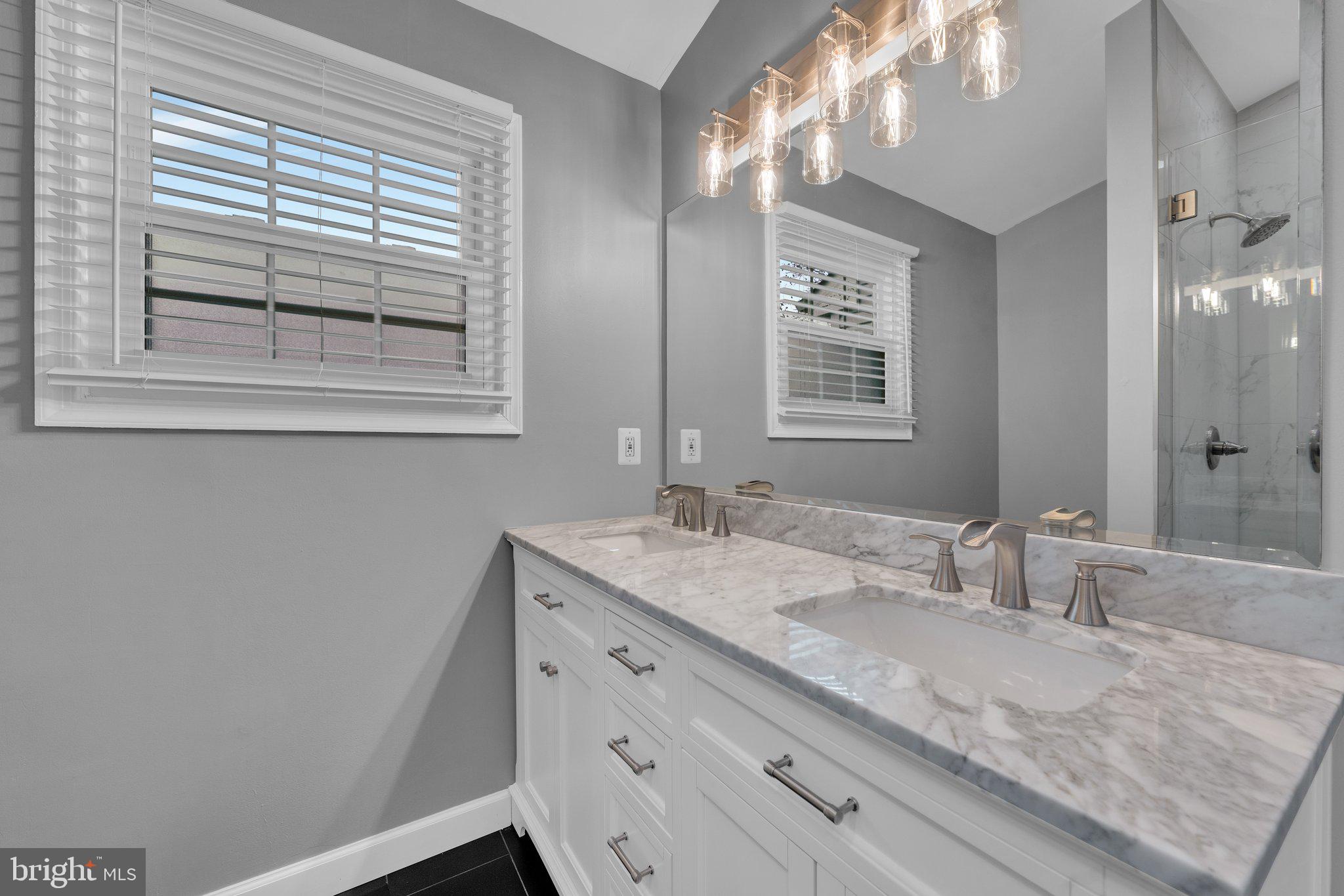 PINE VALLEY - Residential